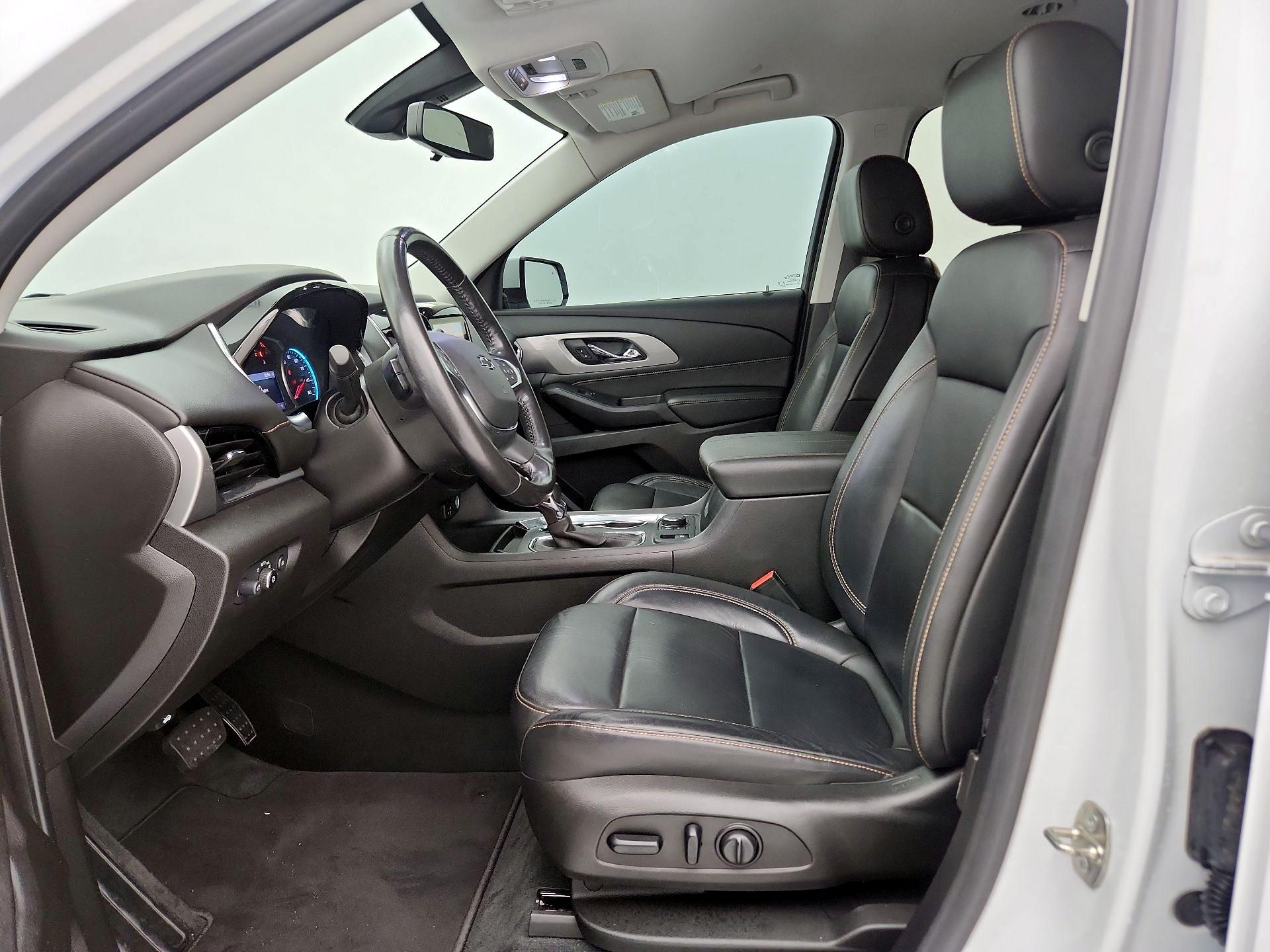 Thumbnail: 2021 Chevrolet Traverse - 11