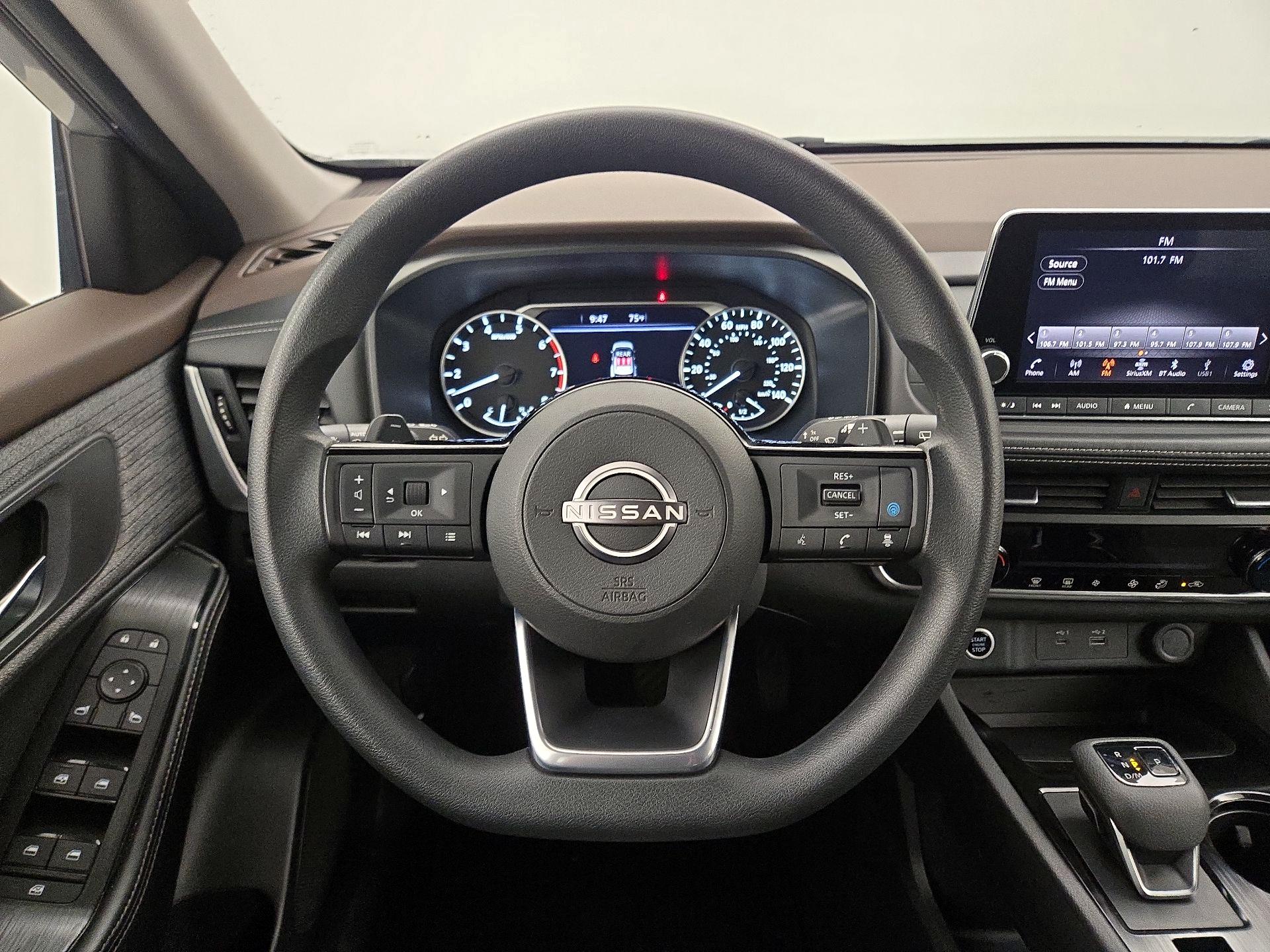 Thumbnail: 2023 Nissan Rogue - 10