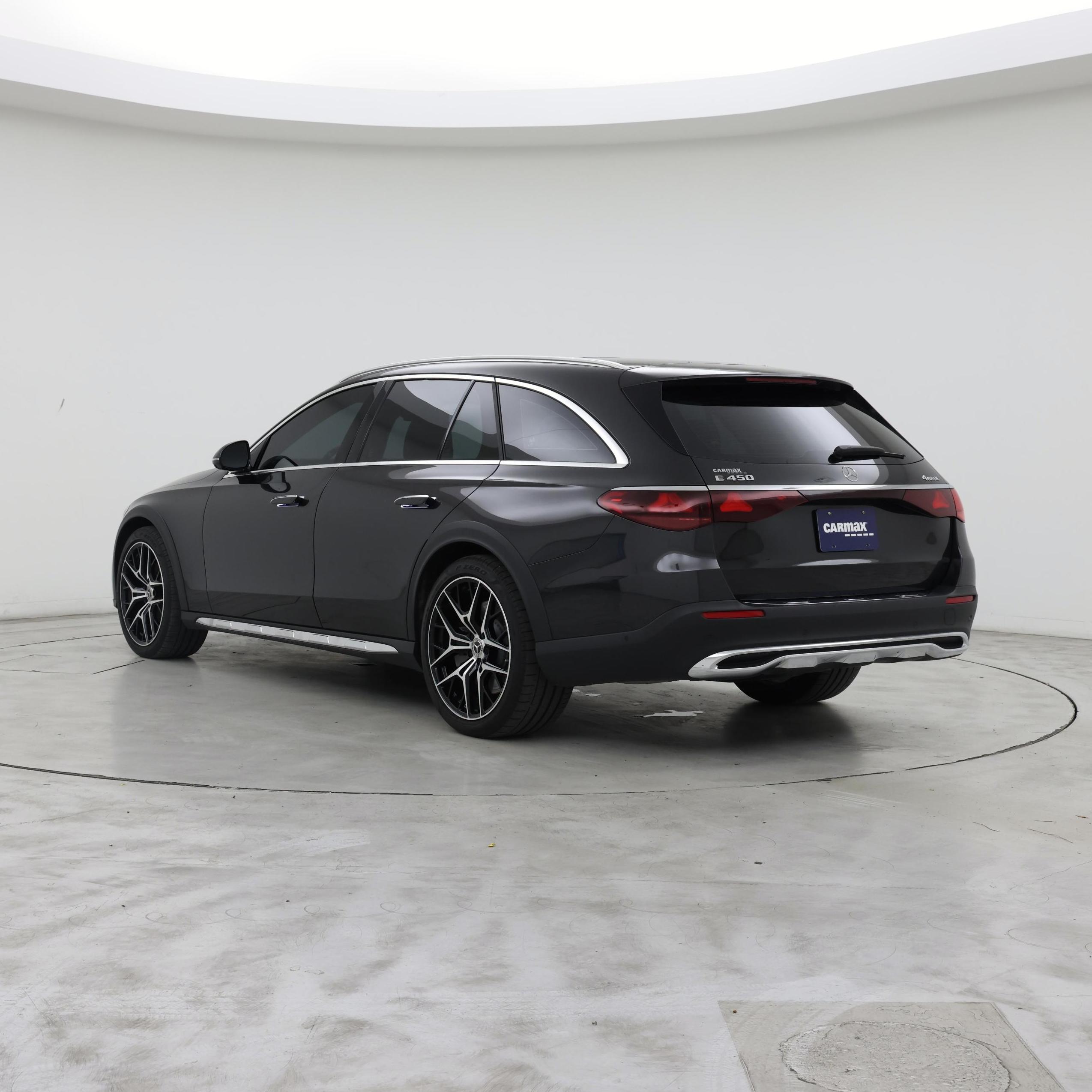 Thumbnail: 2024 Mercedes-Benz E-Class - 2