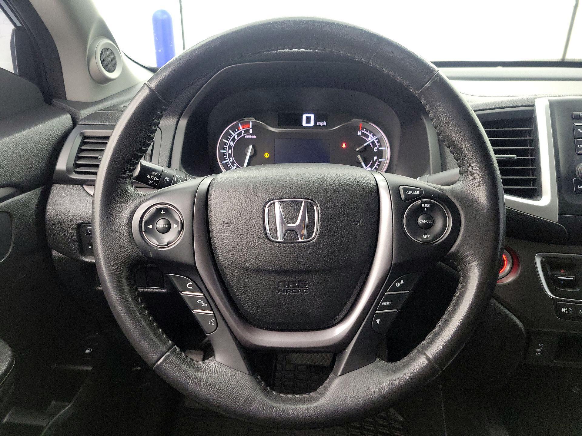 Thumbnail: 2017 Honda Ridgeline - 10