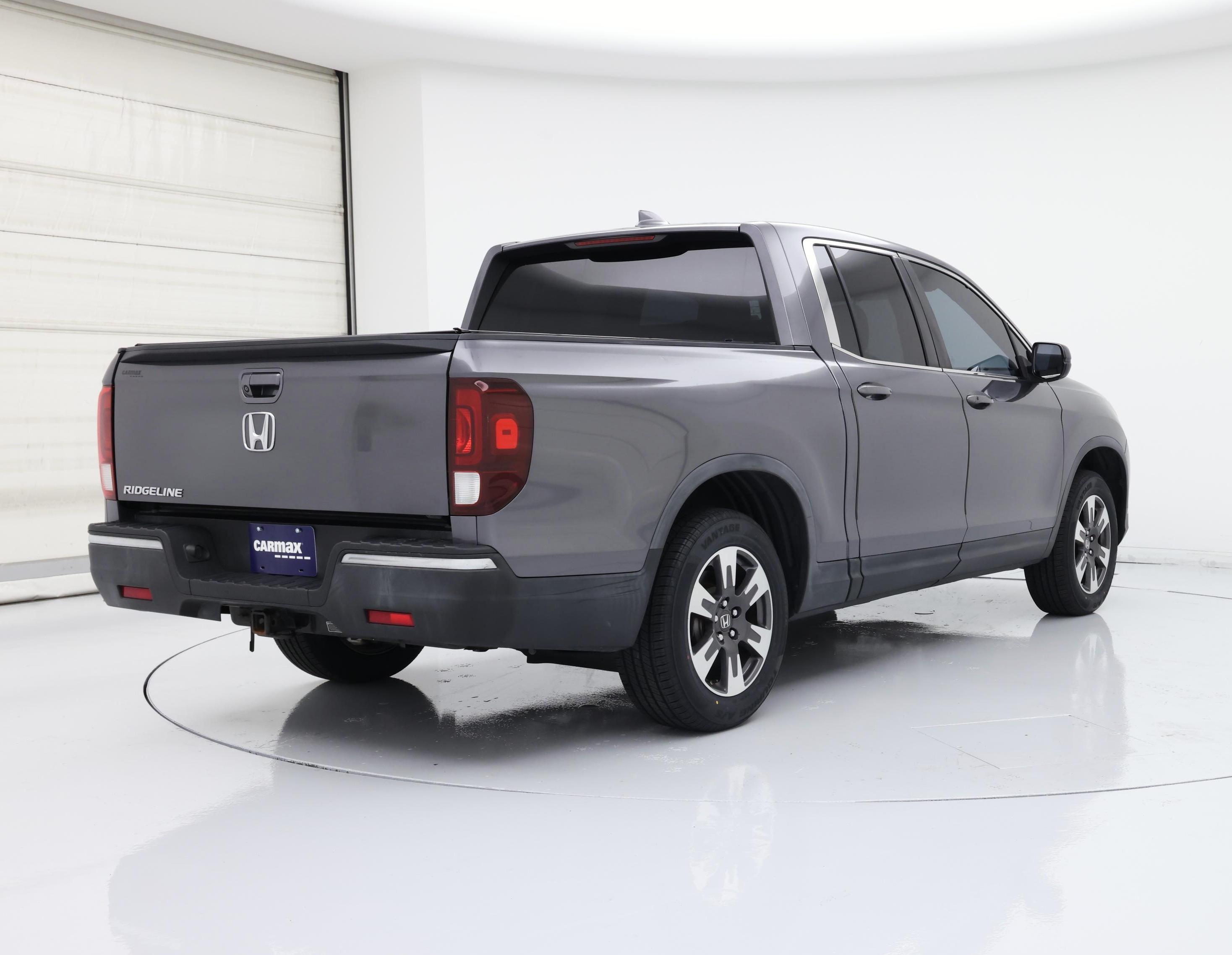 Thumbnail: 2017 Honda Ridgeline - 8