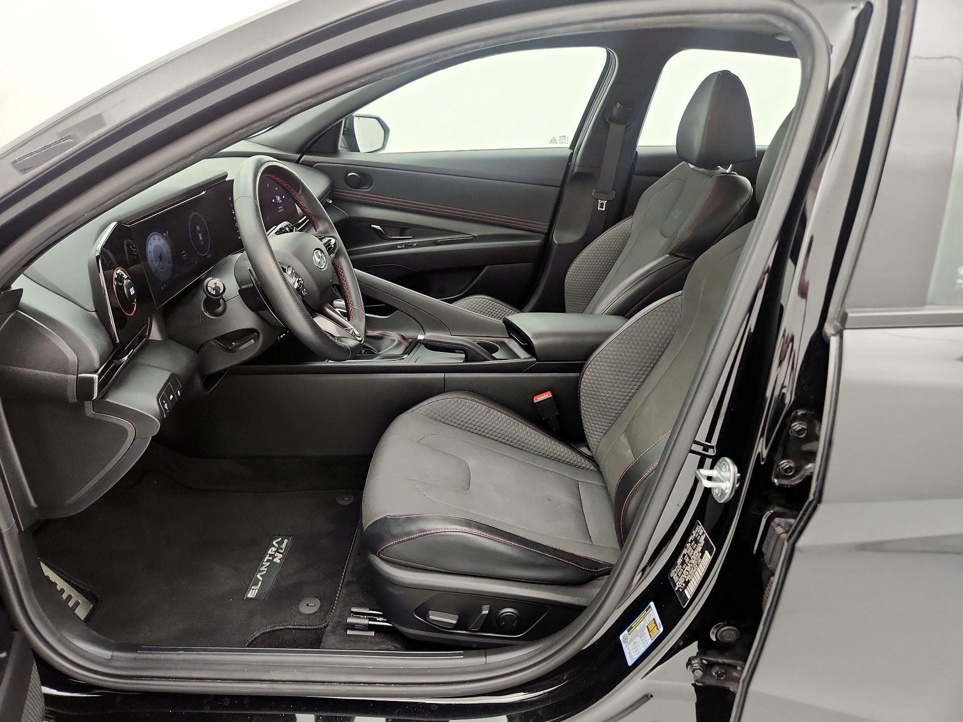 Thumbnail: 2023 Hyundai Elantra - 11