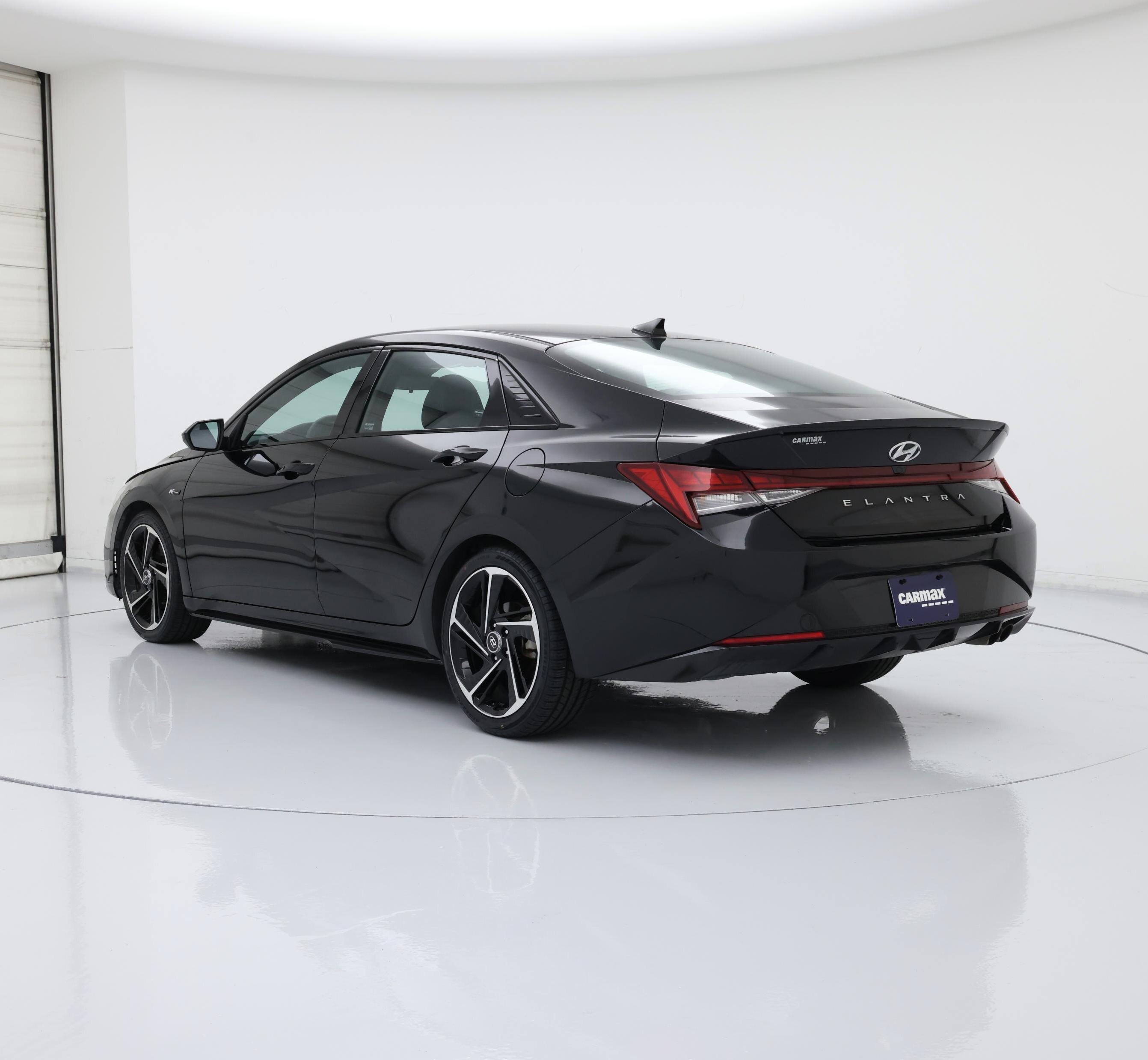 Thumbnail: 2023 Hyundai Elantra - 2