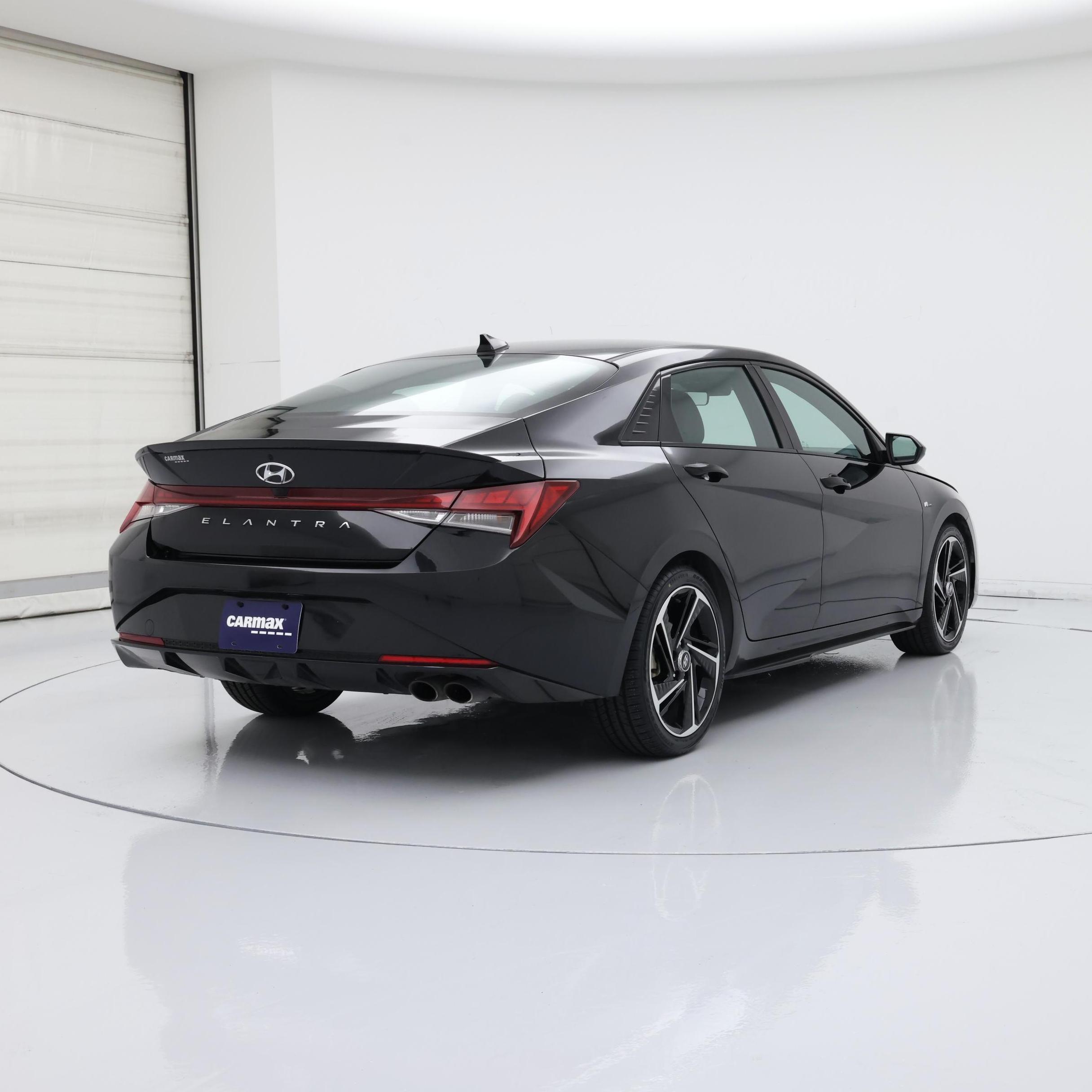 Thumbnail: 2023 Hyundai Elantra - 8