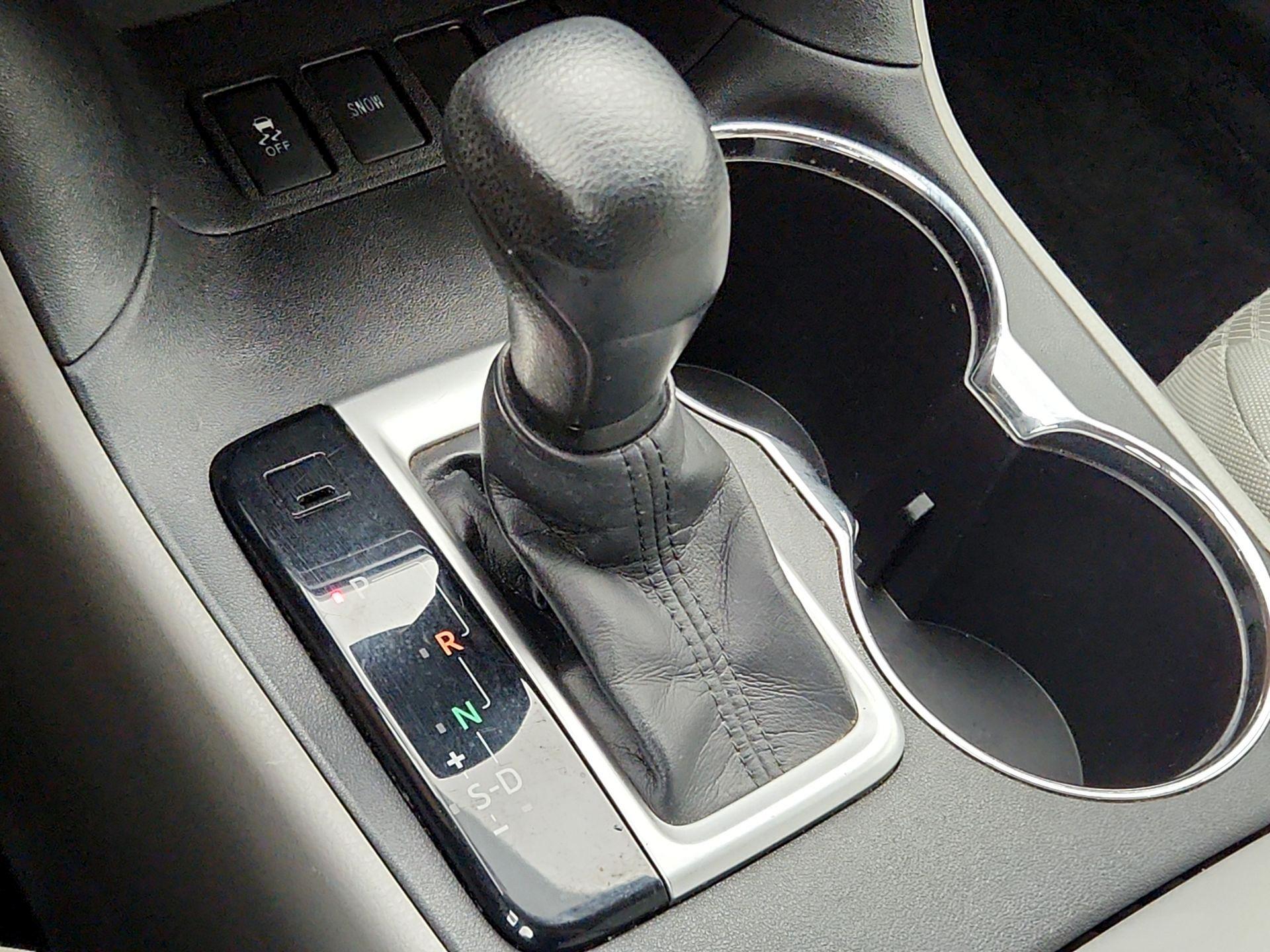 Thumbnail: 2016 Toyota Highlander - 17