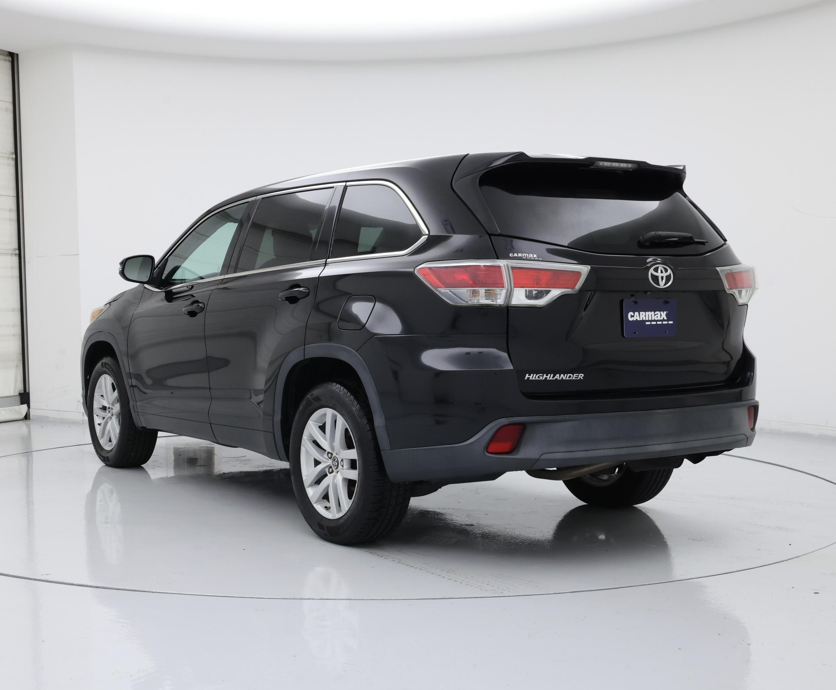 Thumbnail: 2016 Toyota Highlander - 2