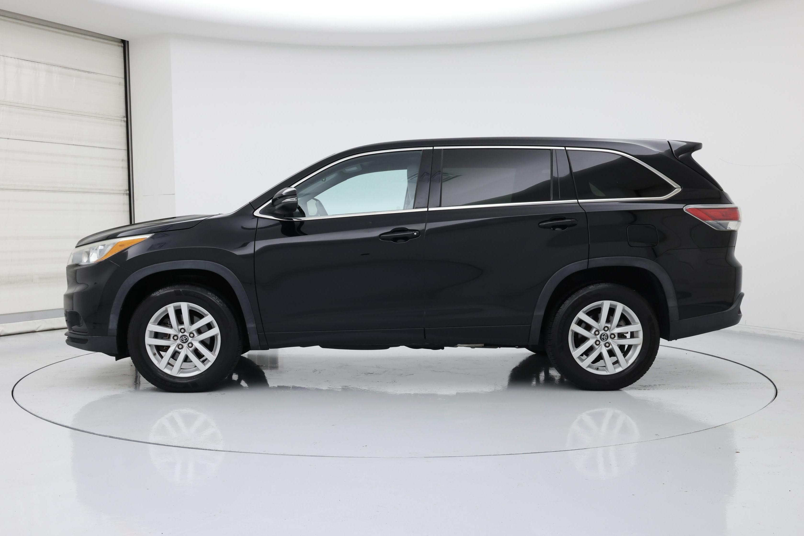Thumbnail: 2016 Toyota Highlander - 3