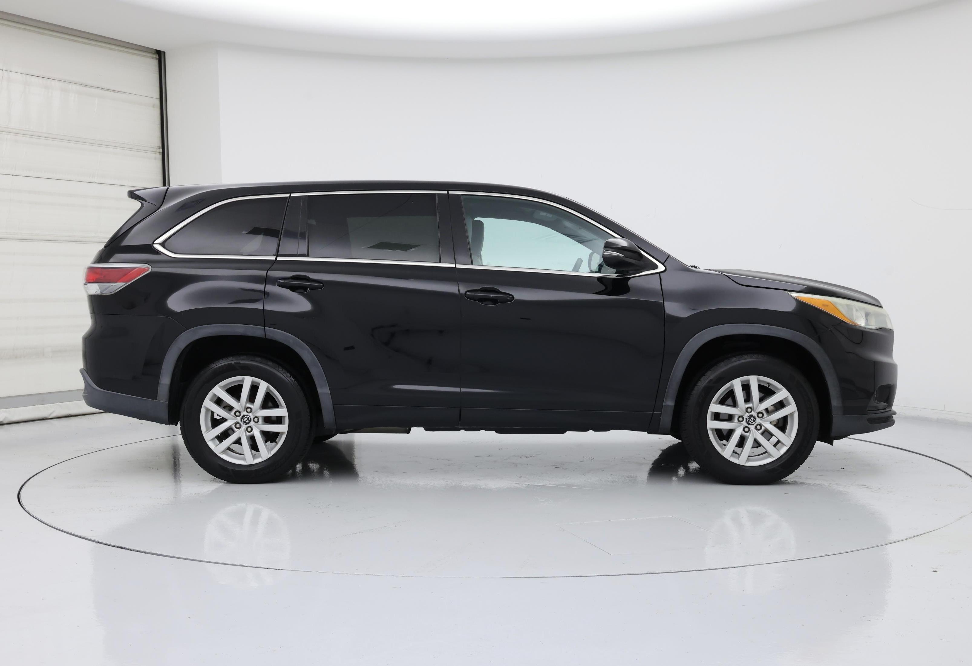 Thumbnail: 2016 Toyota Highlander - 7