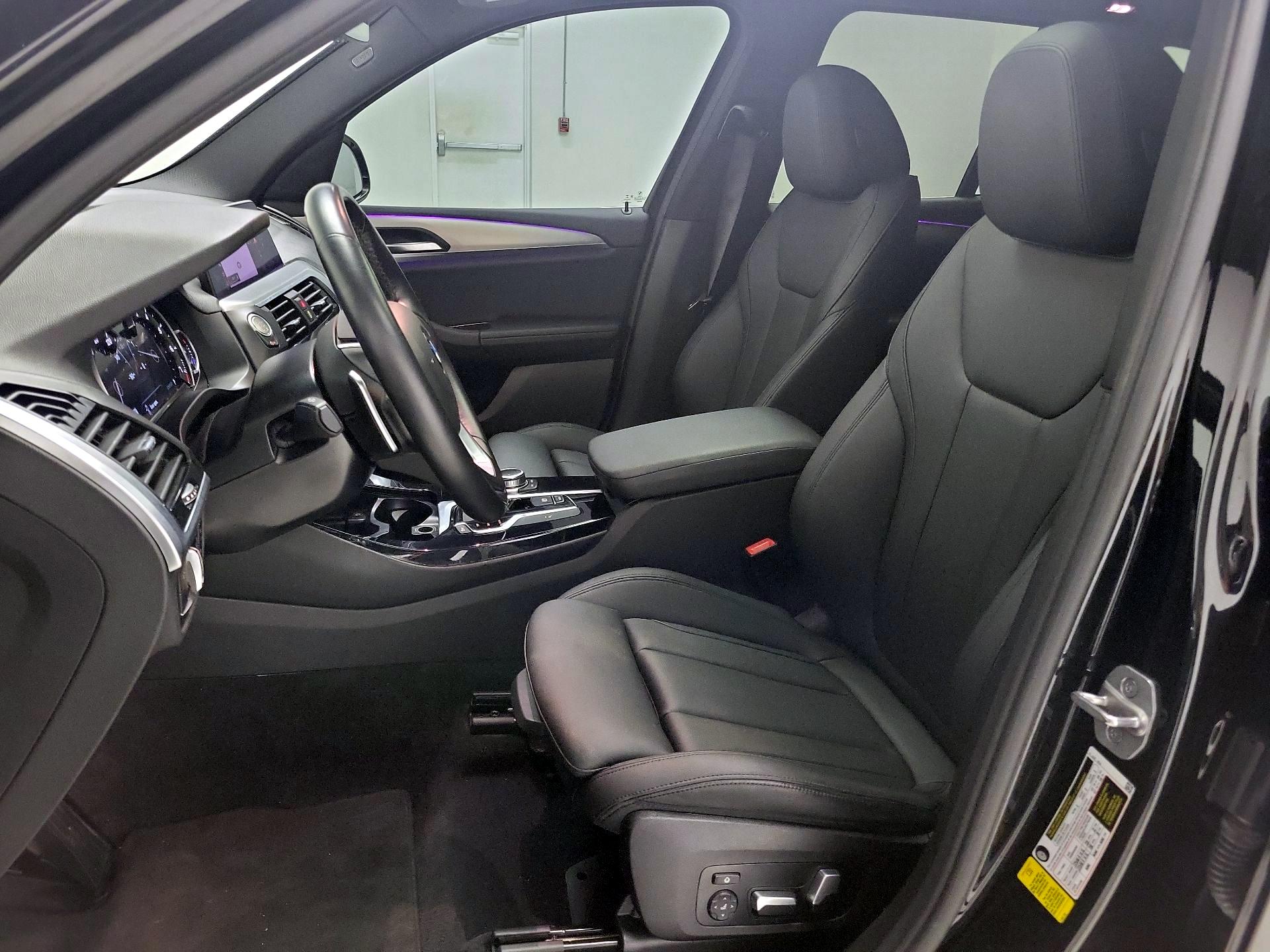 Thumbnail: 2021 BMW X3 - 11