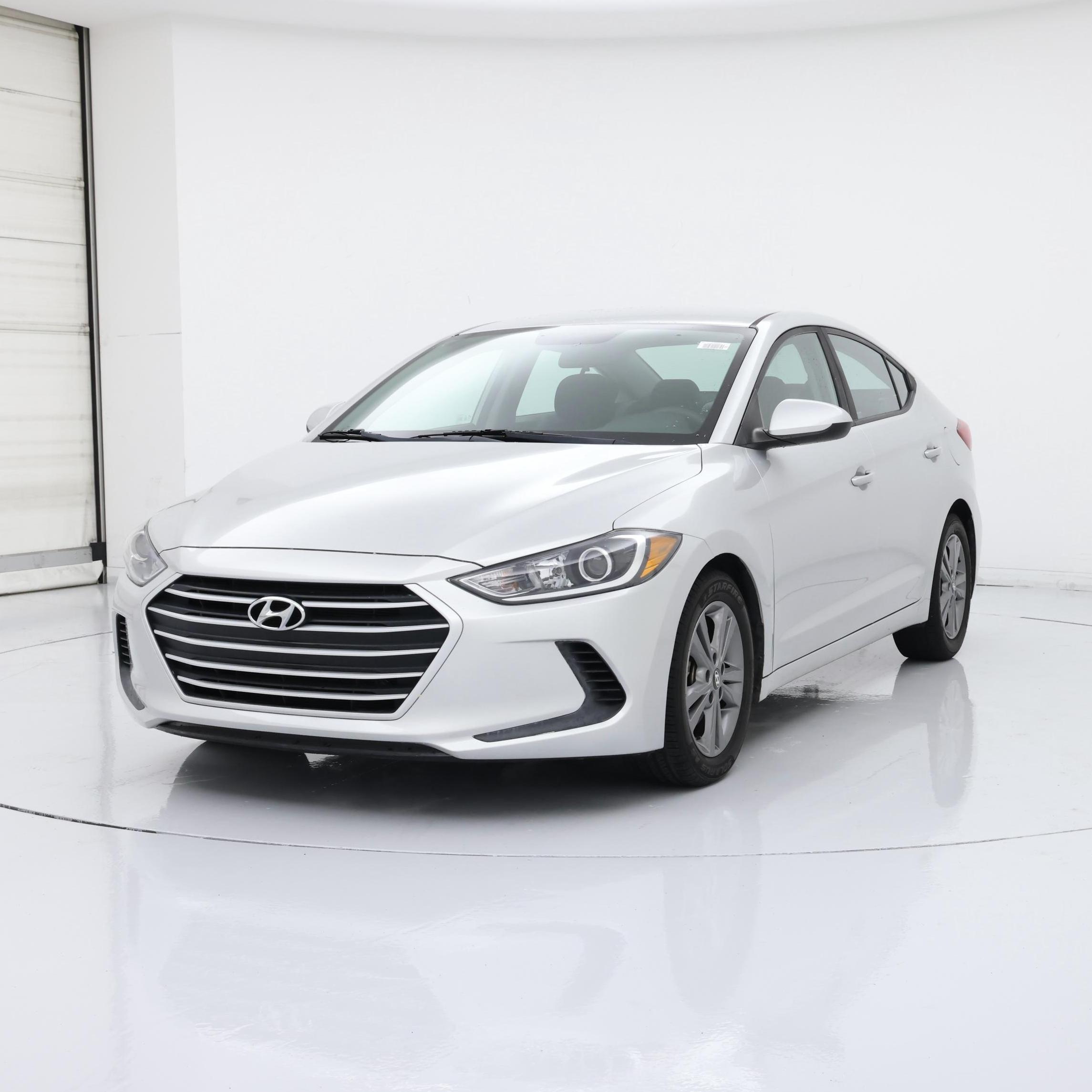 Thumbnail: 2018 Hyundai Elantra - 4