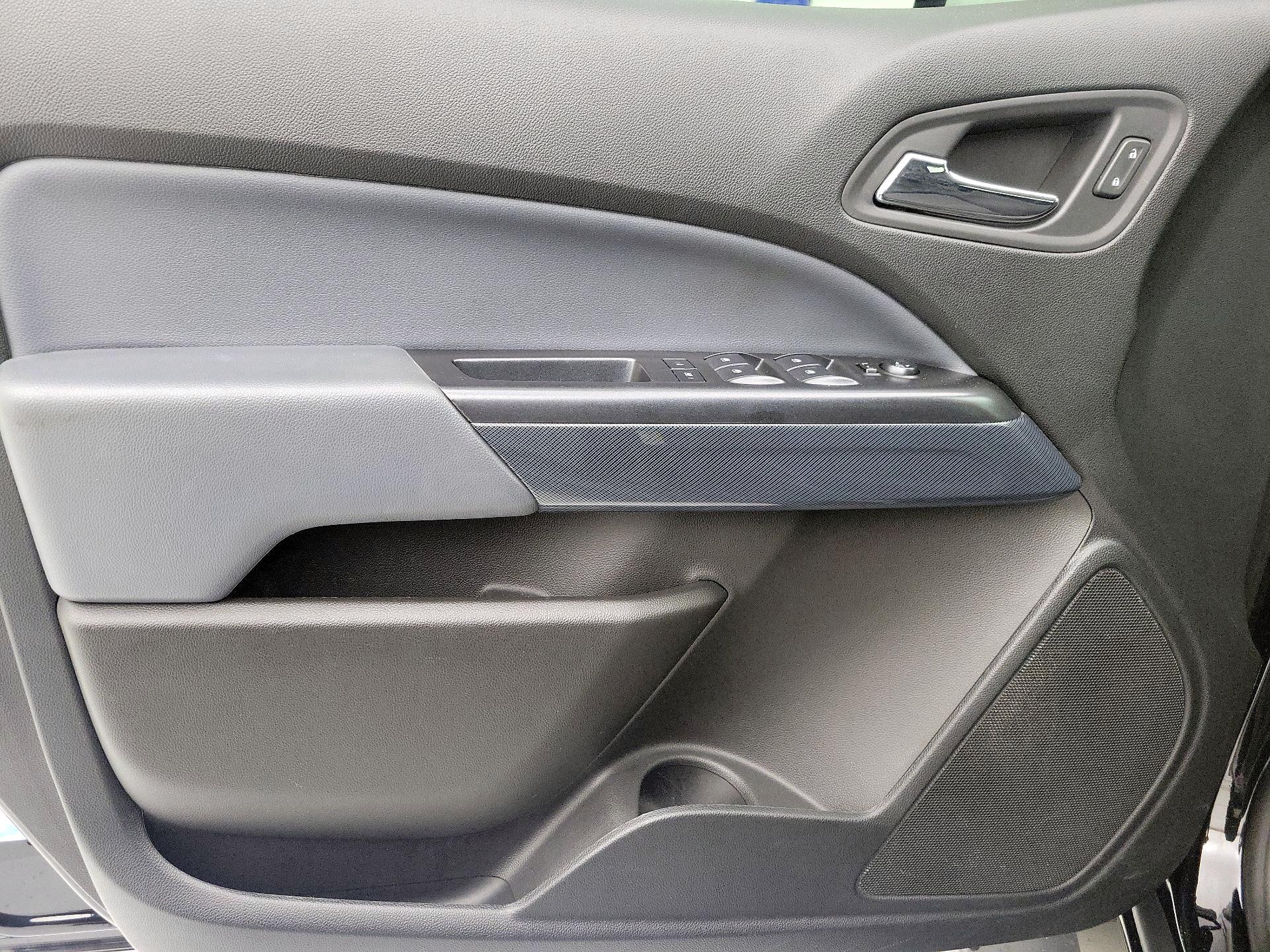 Thumbnail: 2020 Chevrolet Colorado - 12