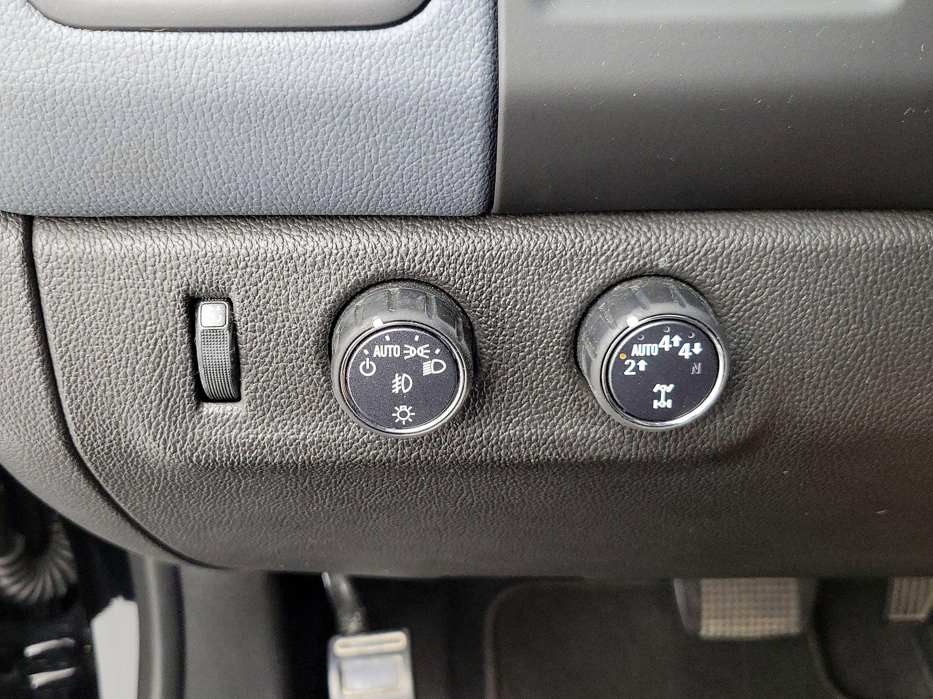 Thumbnail: 2020 Chevrolet Colorado - 13