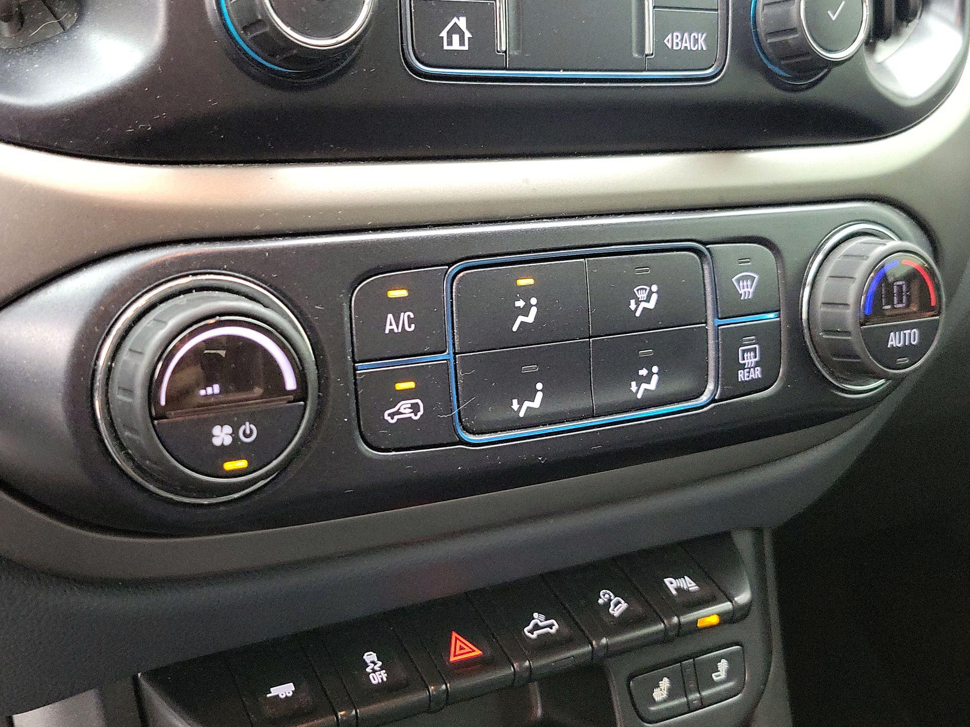 Thumbnail: 2020 Chevrolet Colorado - 16