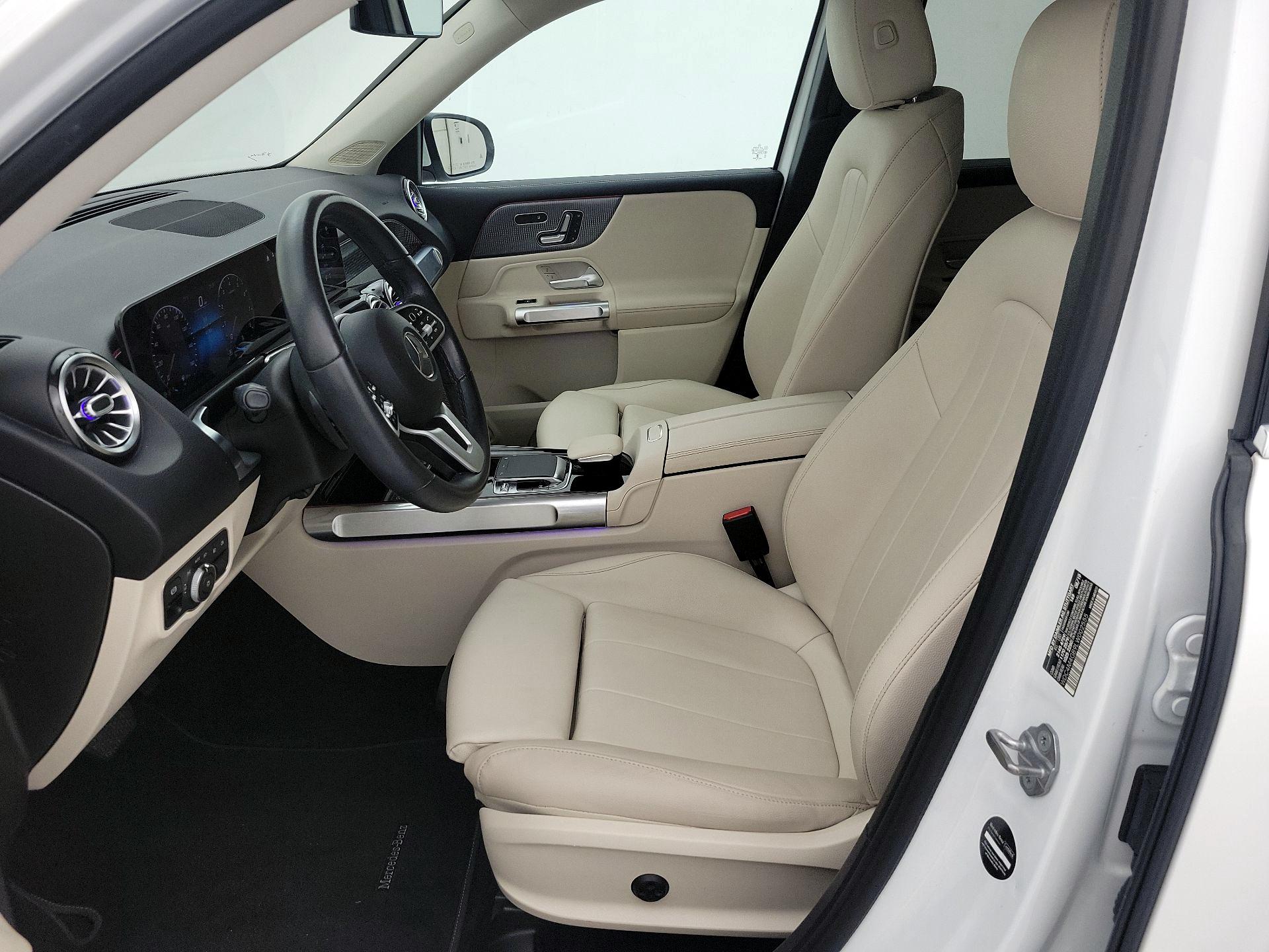 Thumbnail: 2020 Mercedes-Benz GLB - 11