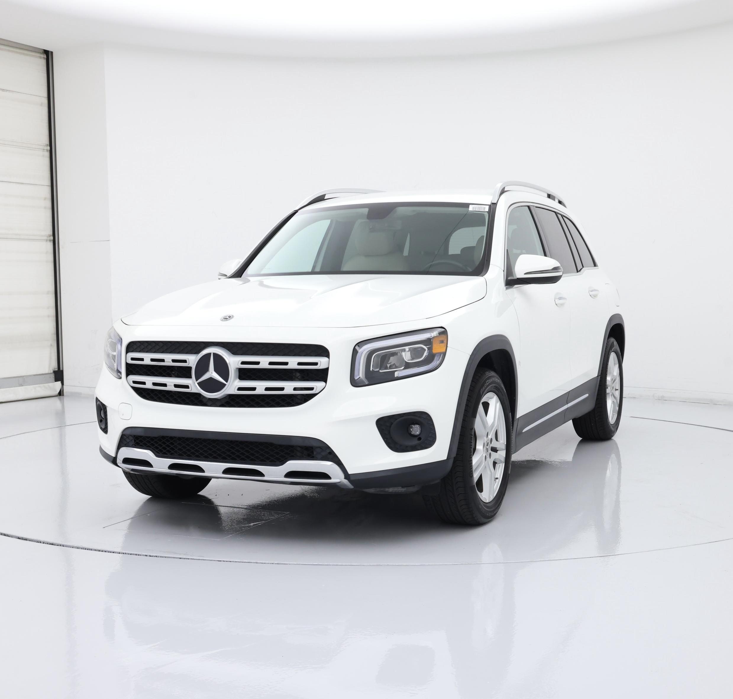 Thumbnail: 2020 Mercedes-Benz GLB - 4