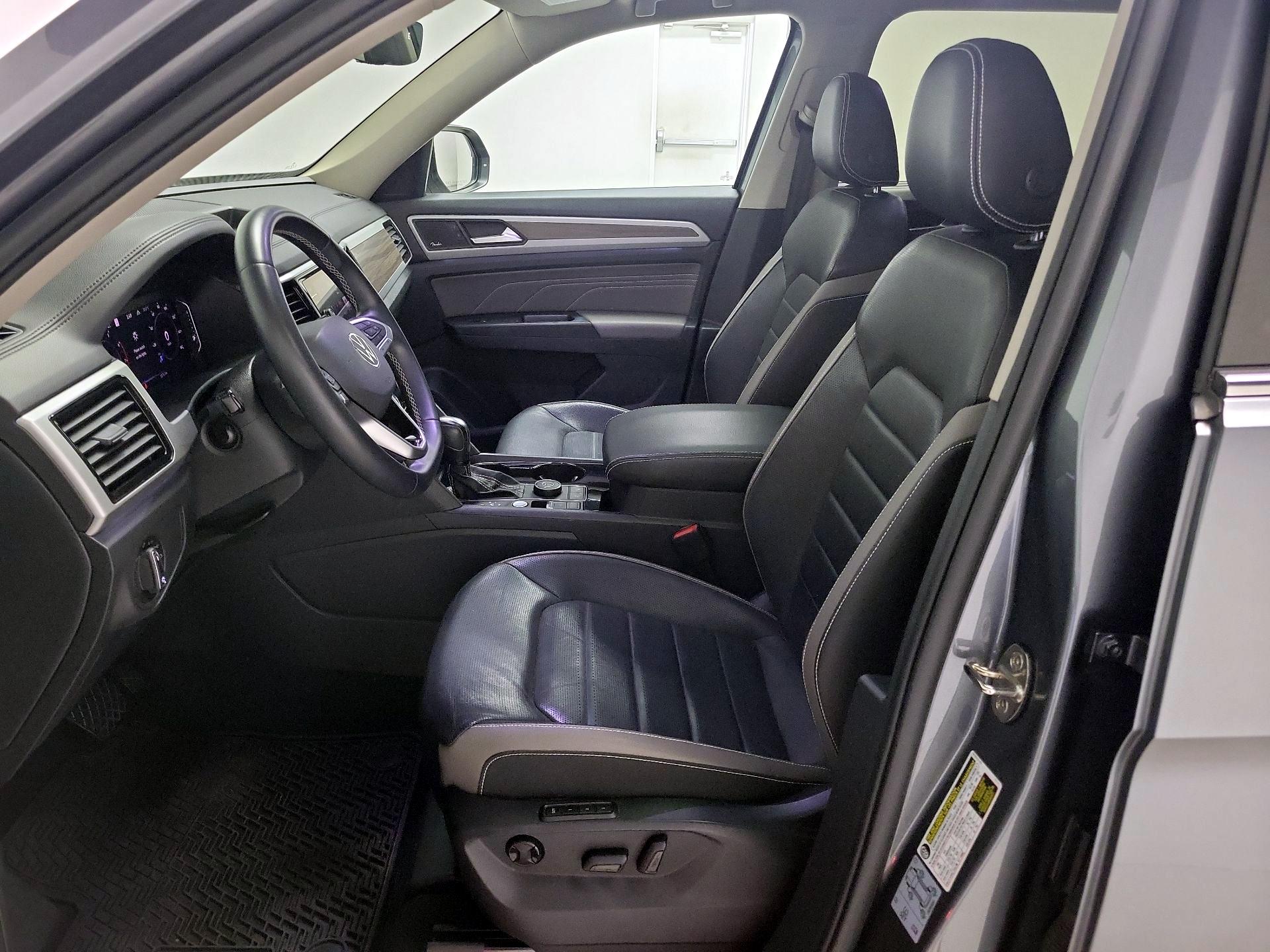 Thumbnail: 2021 Volkswagen Atlas - 11