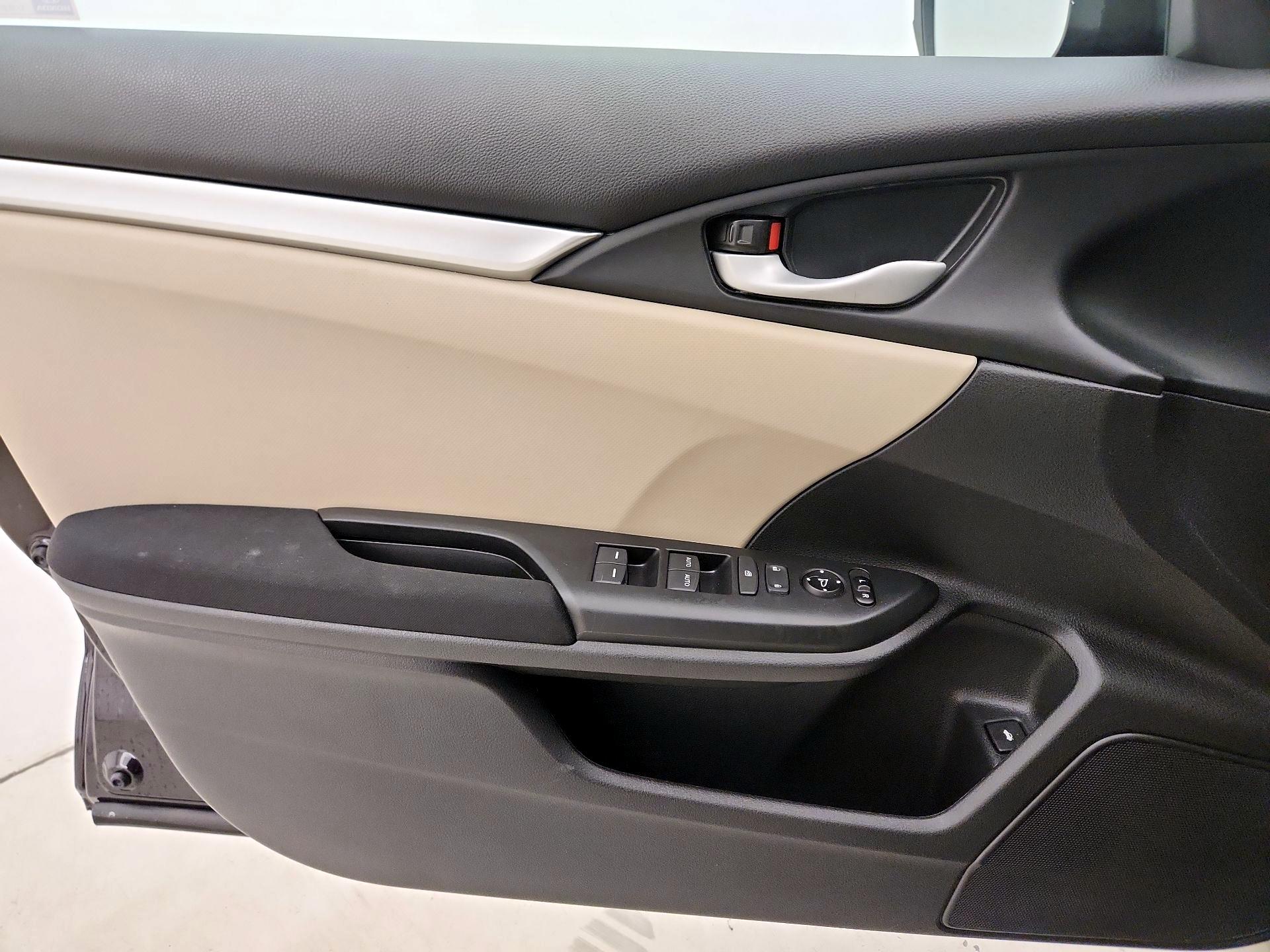 Thumbnail: 2018 Honda Civic - 12