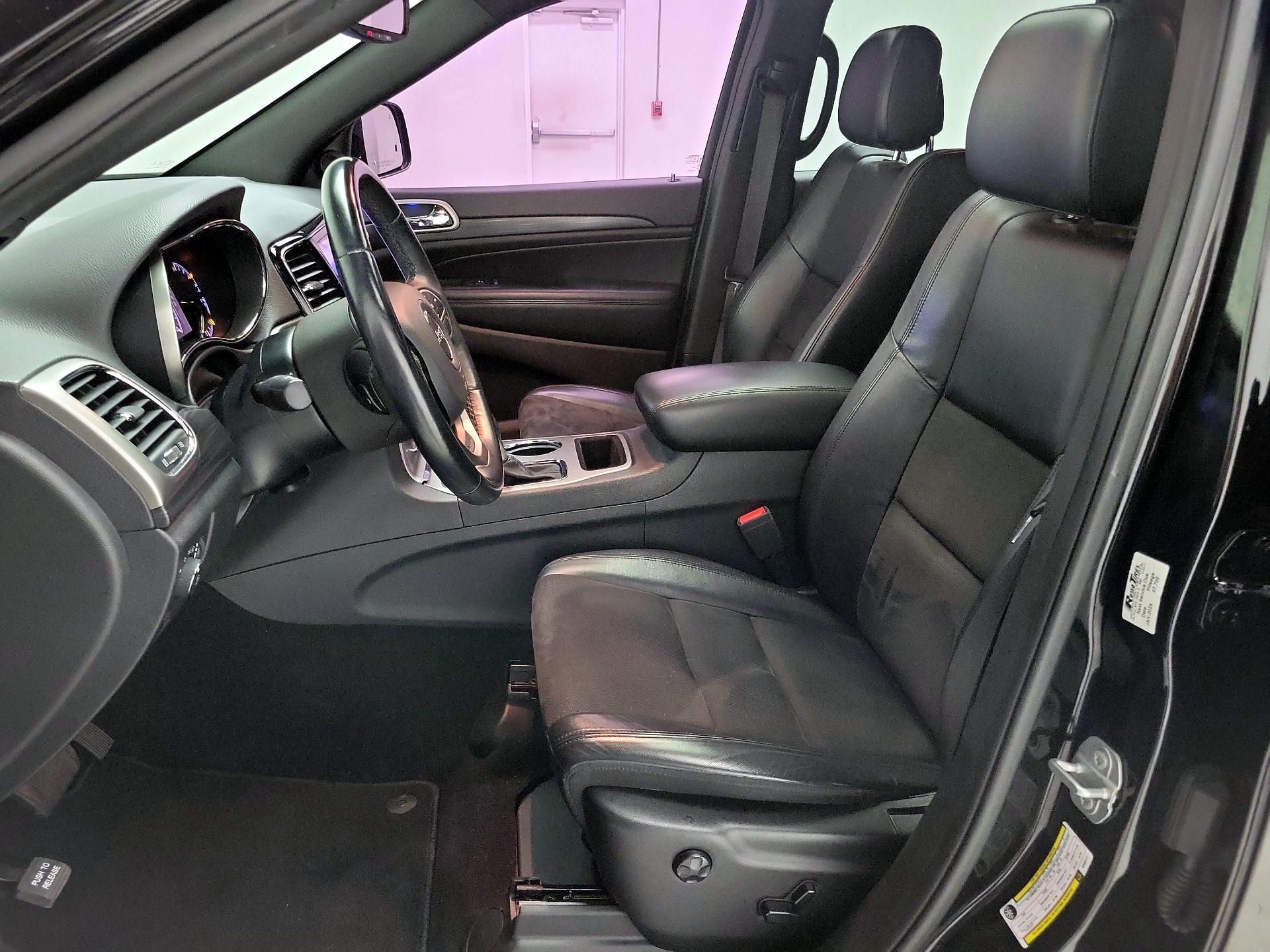 Thumbnail: 2019 Jeep Grand Cherokee - 11