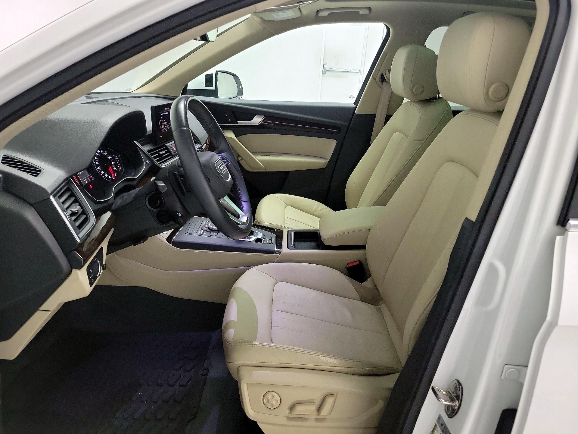 Thumbnail: 2019 Audi Q5 - 11