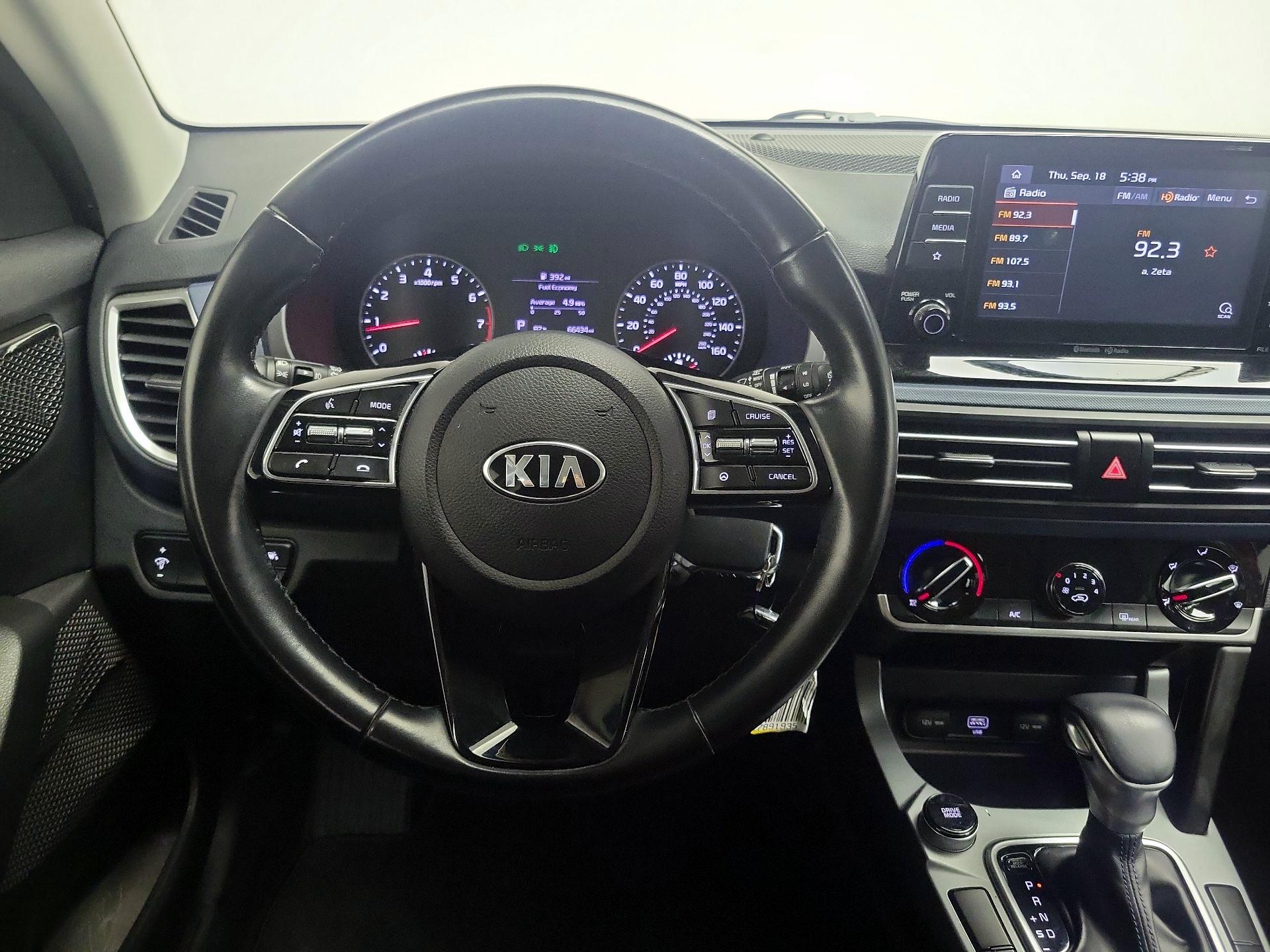 Thumbnail: 2021 Kia Seltos - 10