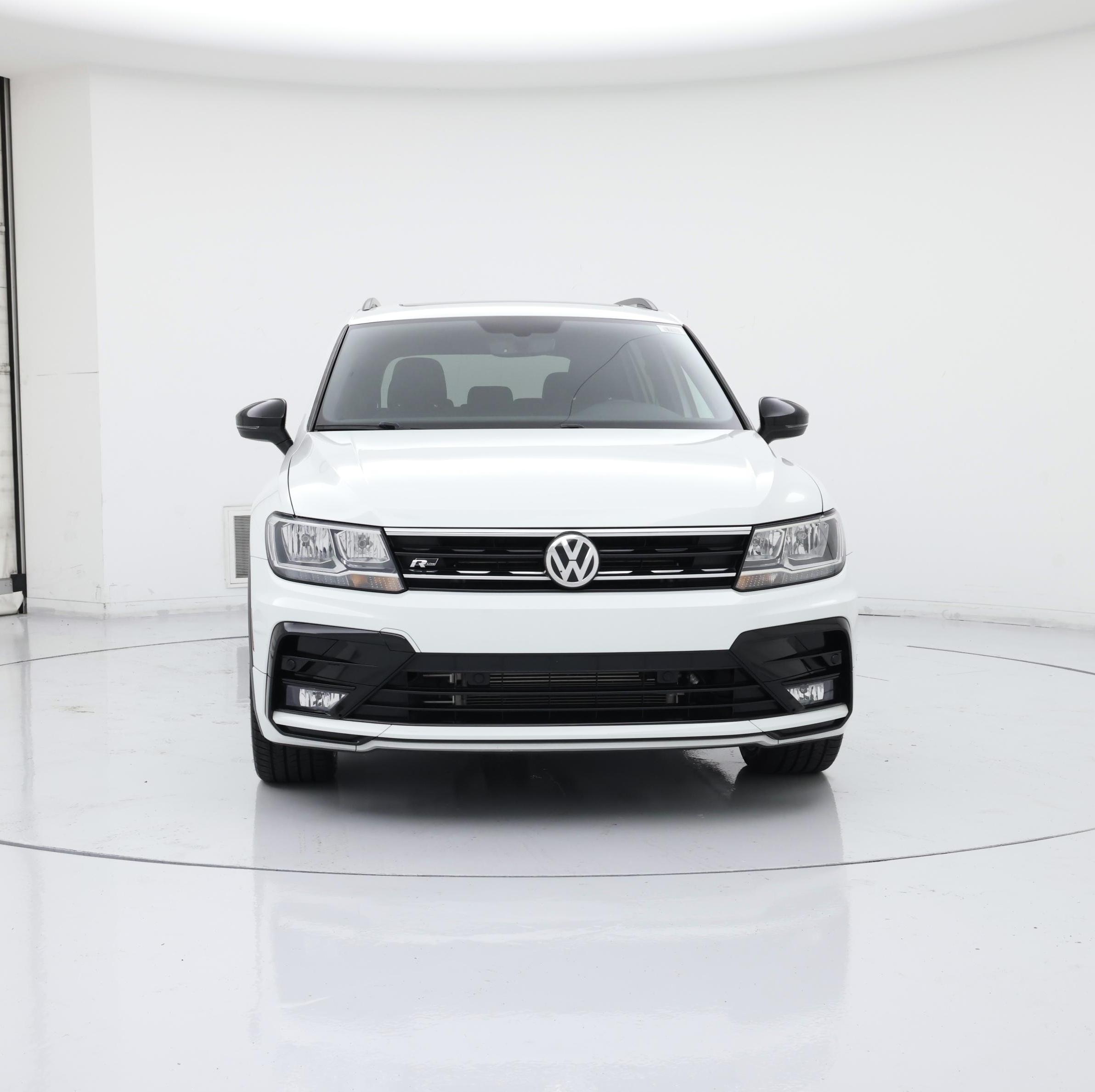 Thumbnail: 2021 Volkswagen Tiguan - 5