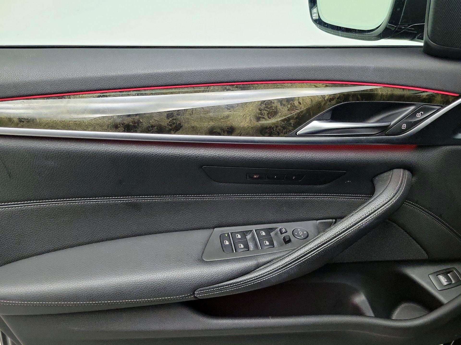 Thumbnail: 2019 BMW 5 Series - 12