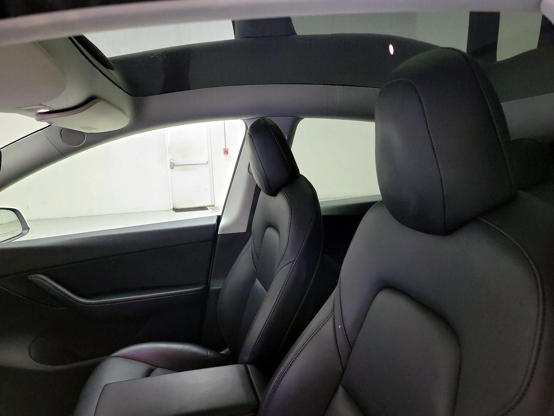 Thumbnail: 2021 Tesla Model Y - 19