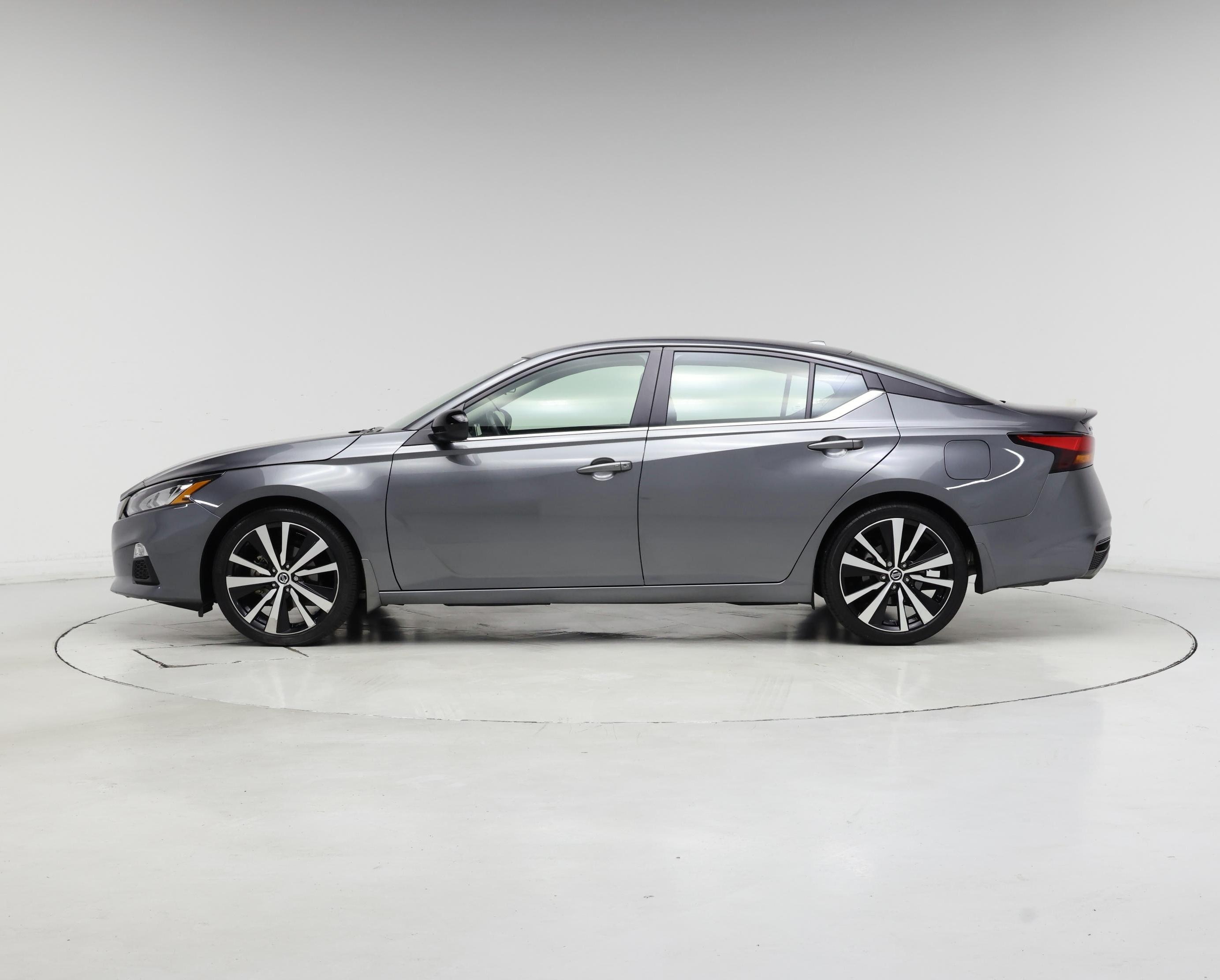 Thumbnail: 2022 Nissan Altima - 3