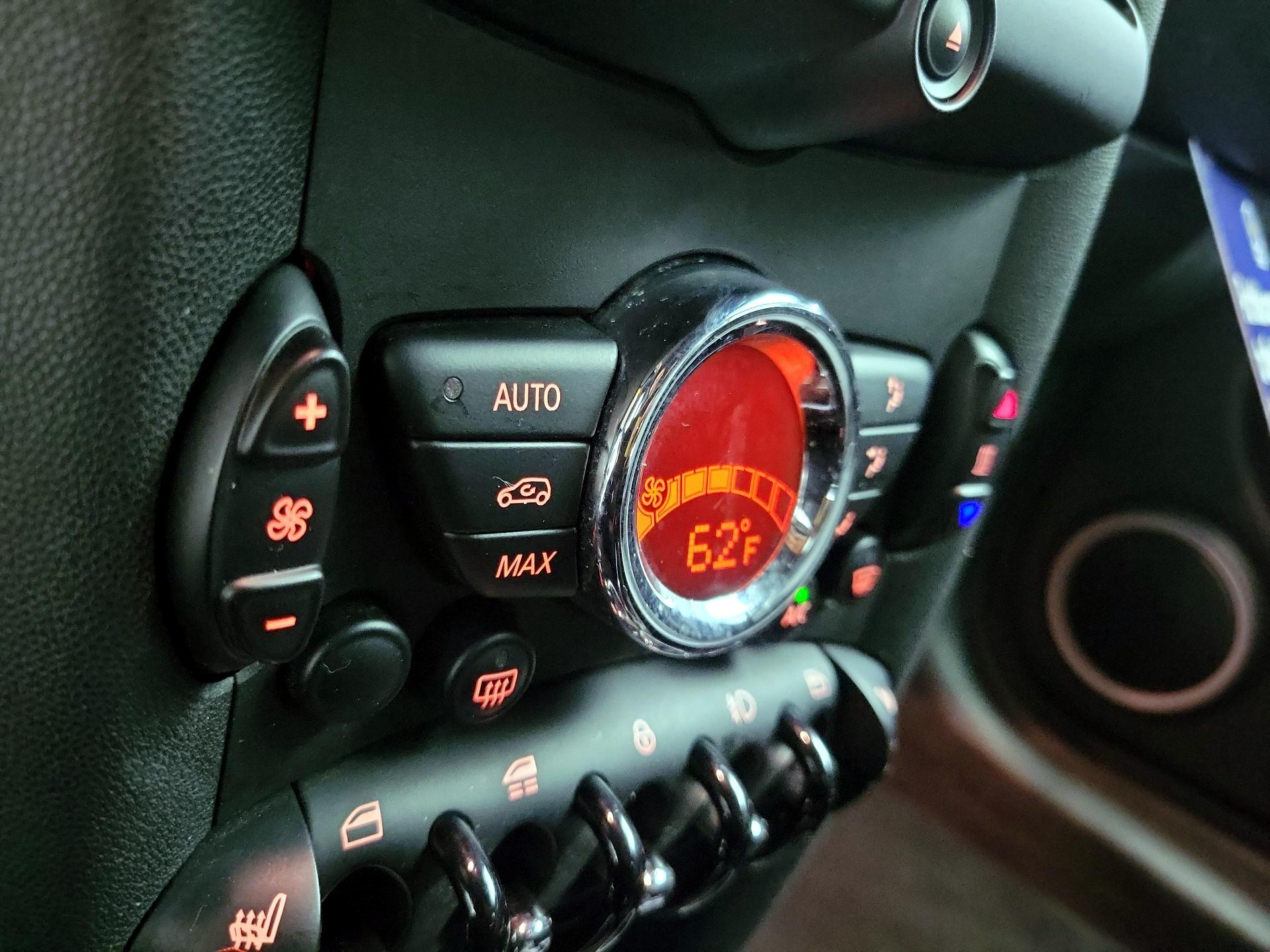 Thumbnail: 2015 MINI Cooper - 14