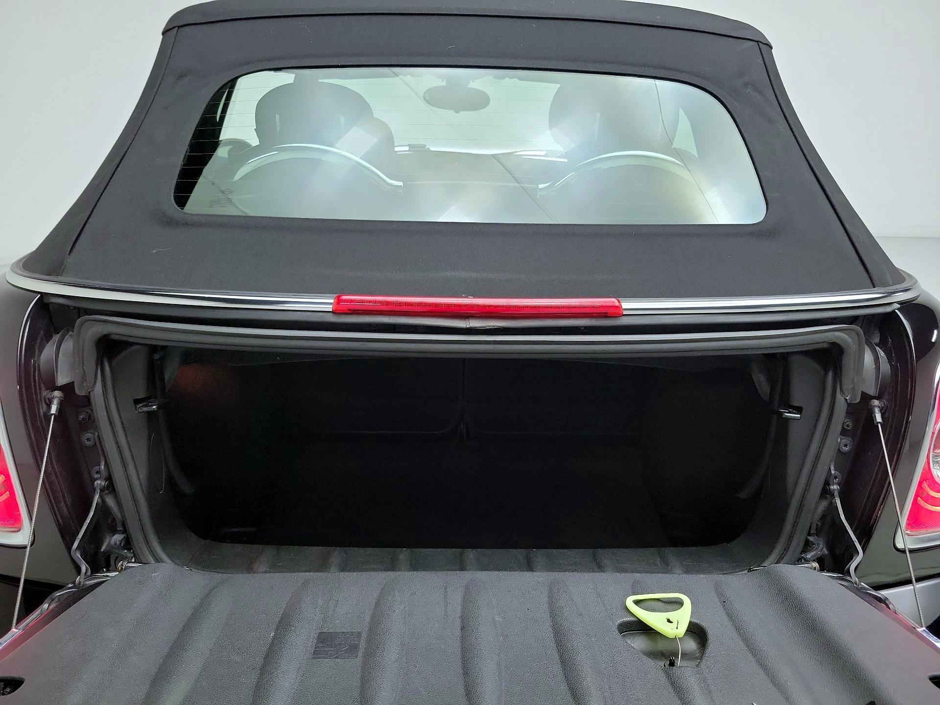 Thumbnail: 2015 MINI Cooper - 18