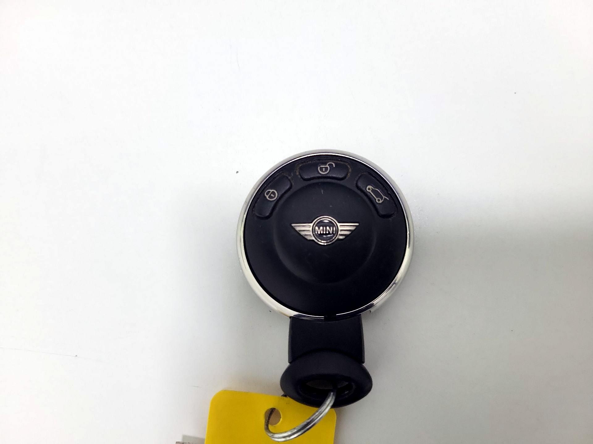 Thumbnail: 2015 MINI Cooper - 20
