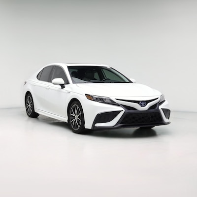 White 2021 Toyota Camry Hybrid SE
