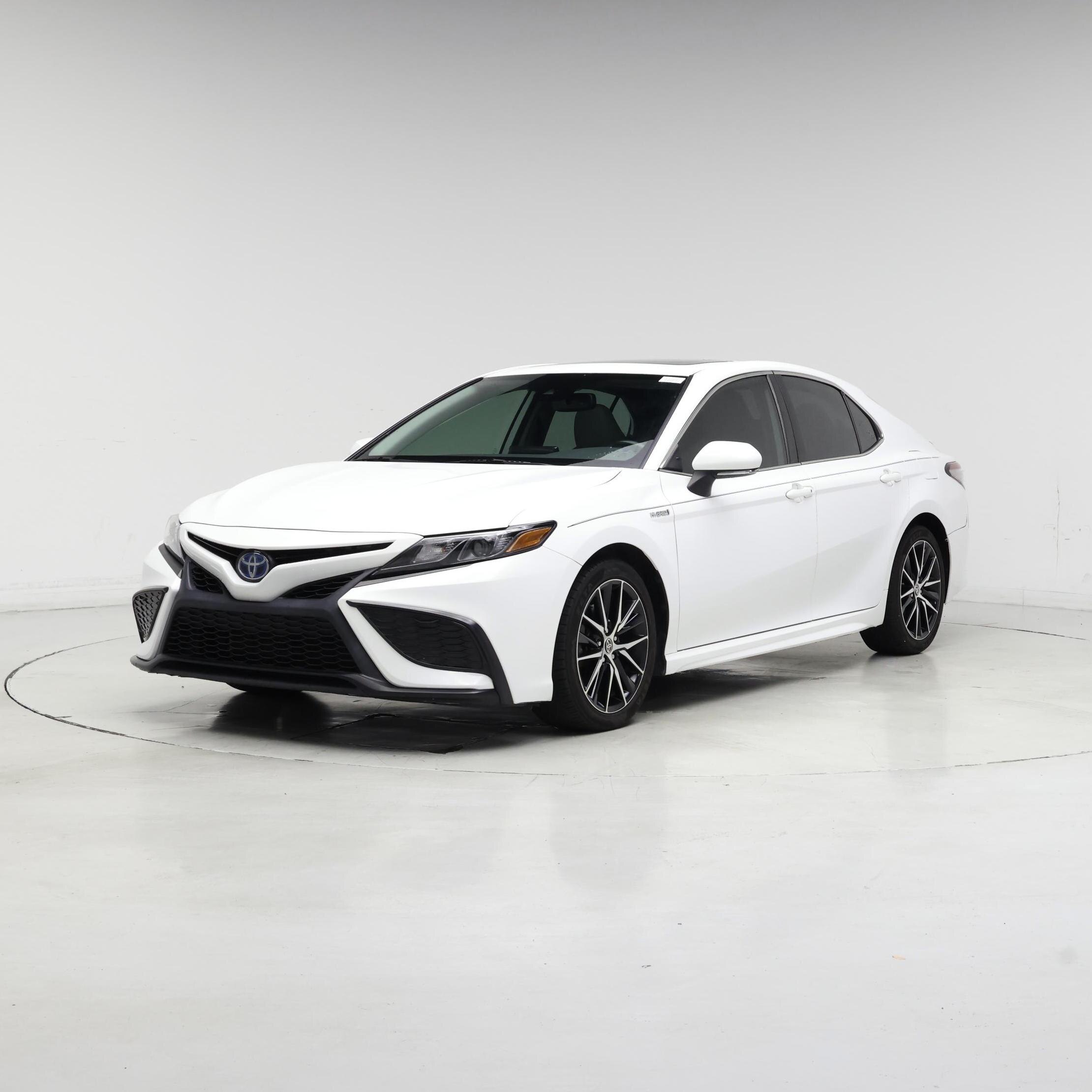 Thumbnail: 2021 Toyota Camry - 4