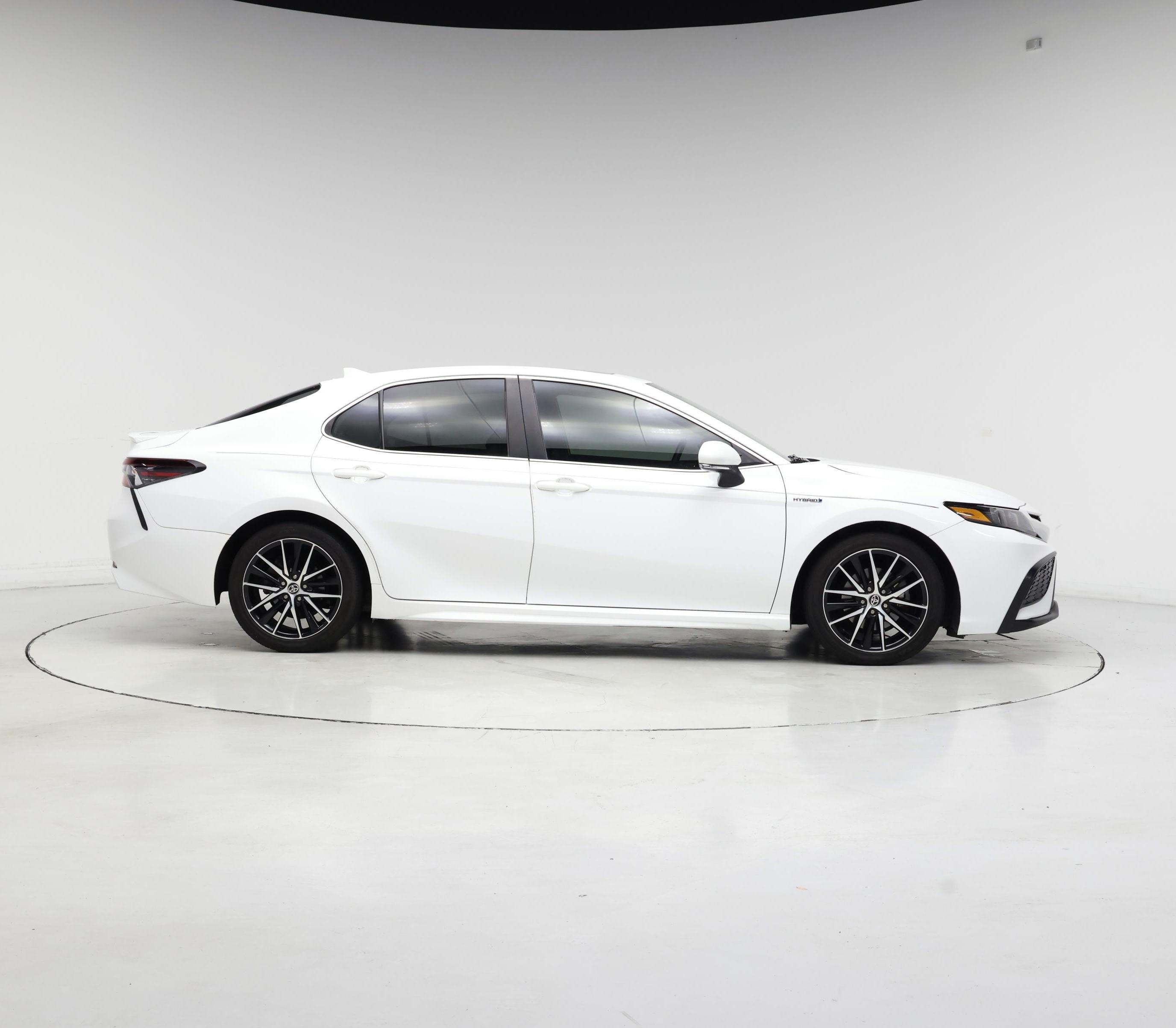 Thumbnail: 2021 Toyota Camry - 7