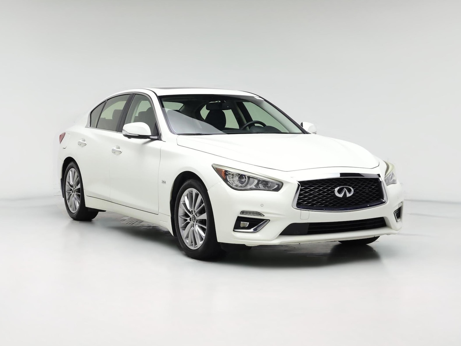 2018 INFINITI Q50 LUXE