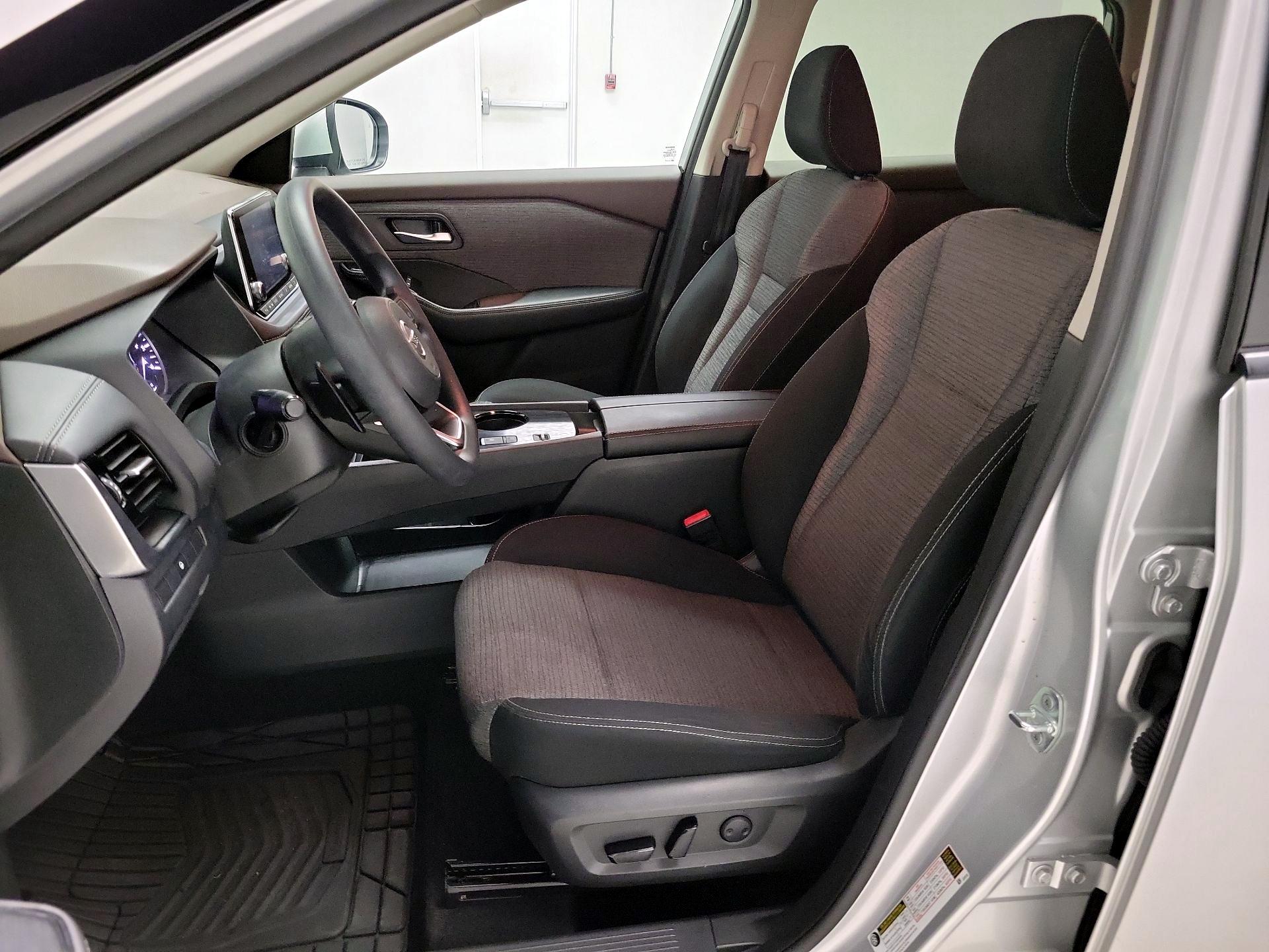Thumbnail: 2021 Nissan Rogue - 11