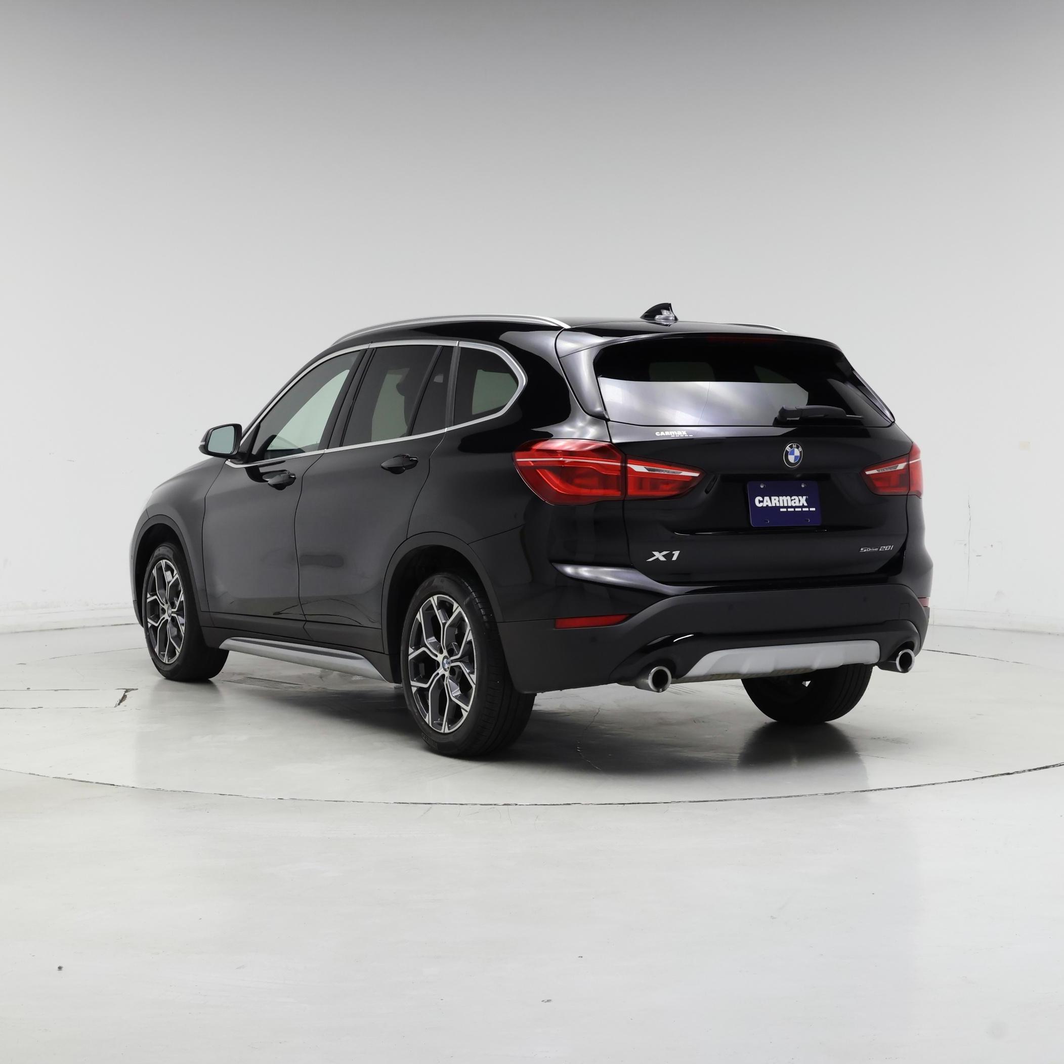 Thumbnail: 2021 BMW X1 - 2