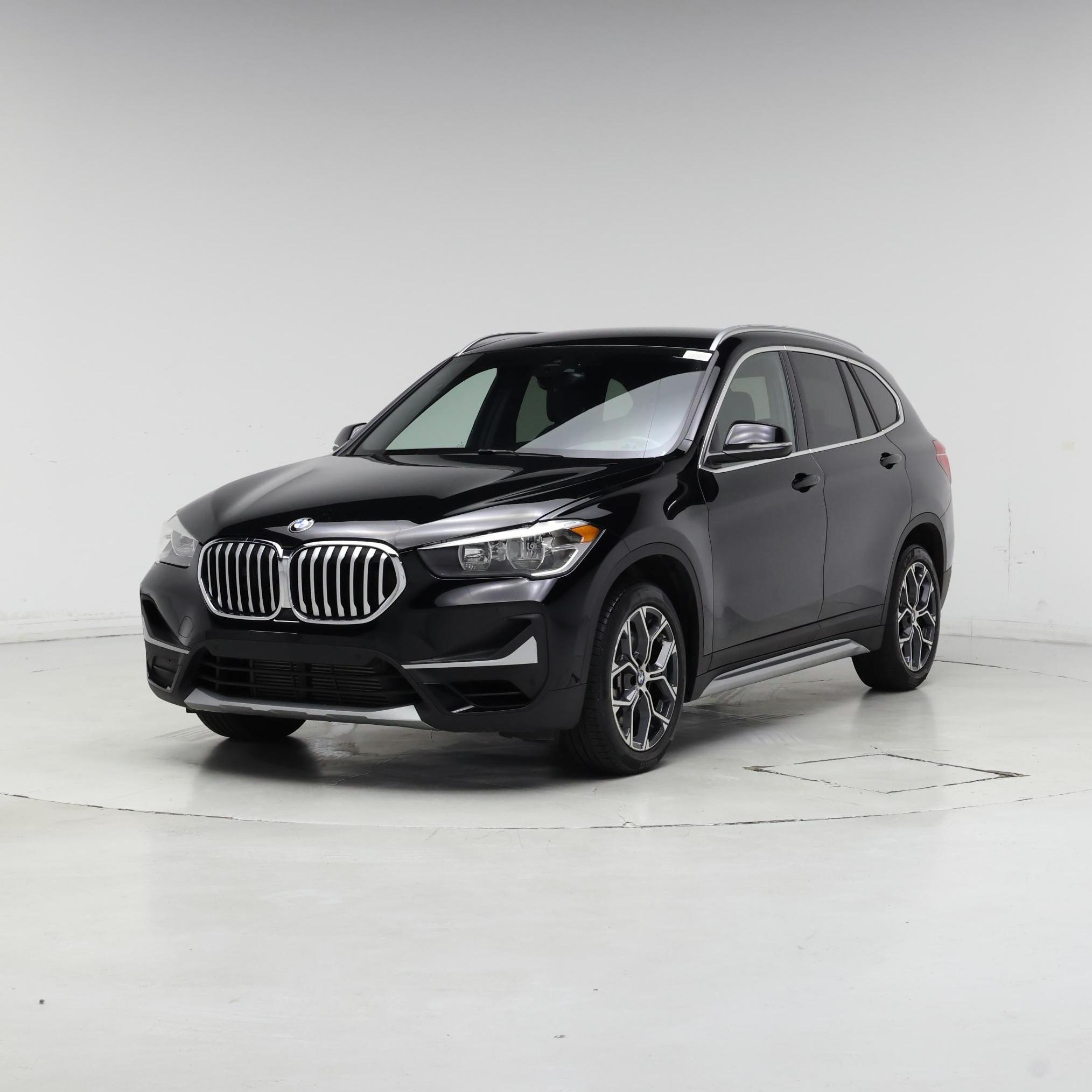 Thumbnail: 2021 BMW X1 - 4