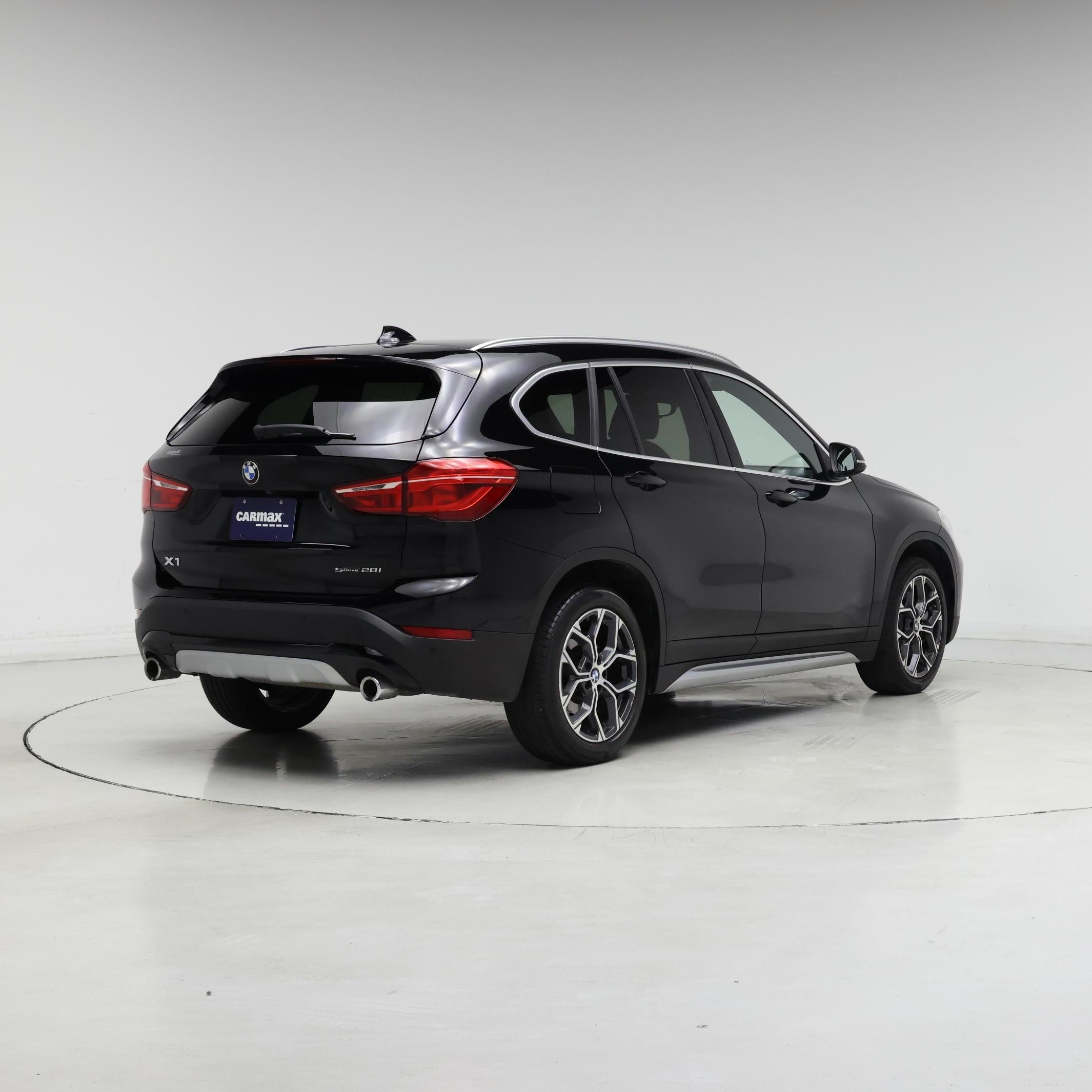 Thumbnail: 2021 BMW X1 - 8