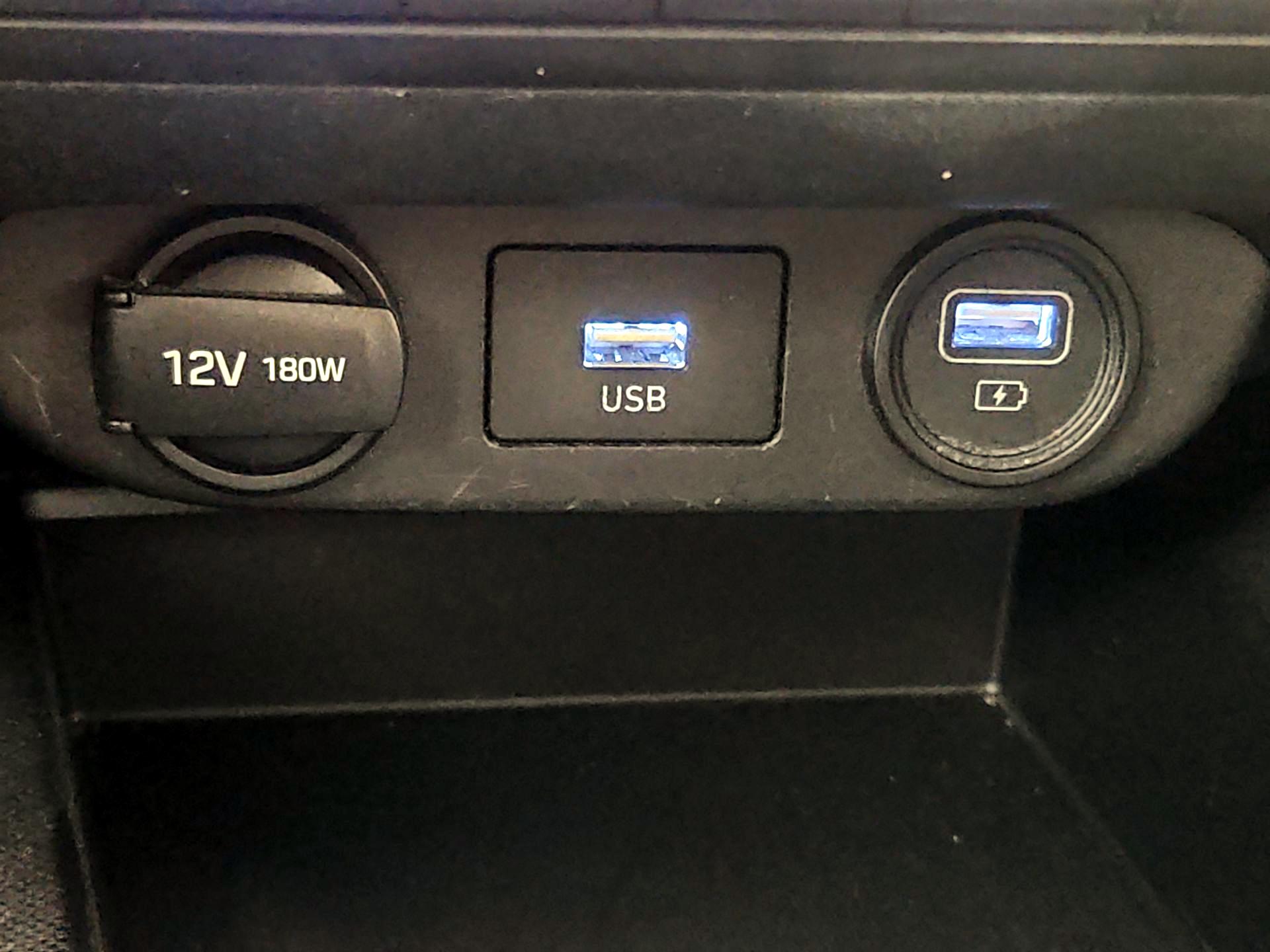 Thumbnail: 2021 Hyundai Elantra - 18