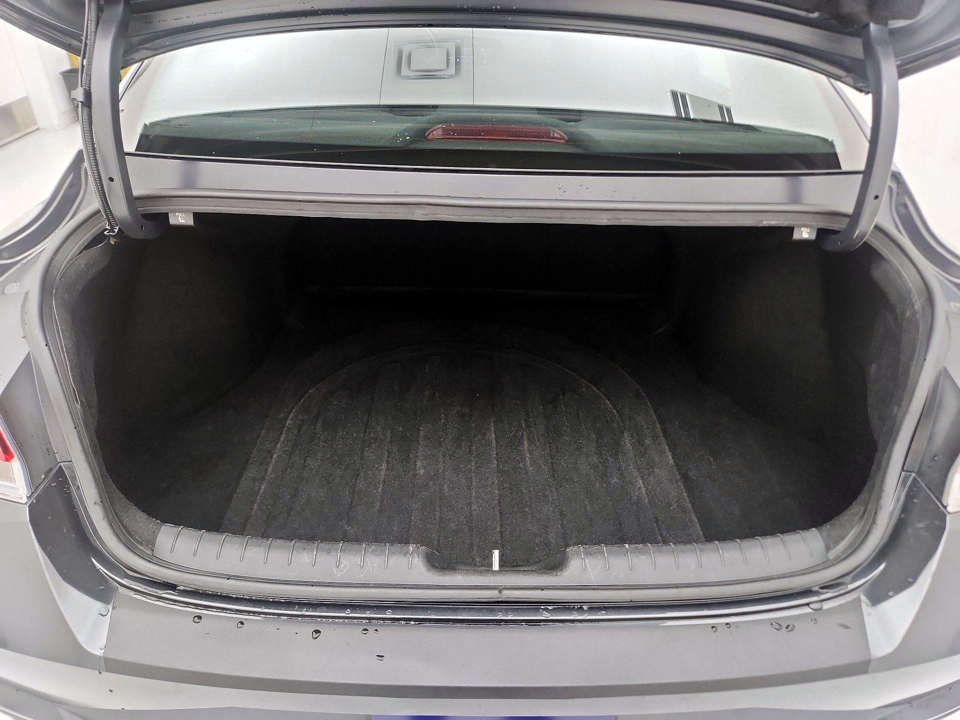 Thumbnail: 2021 Hyundai Elantra - 20