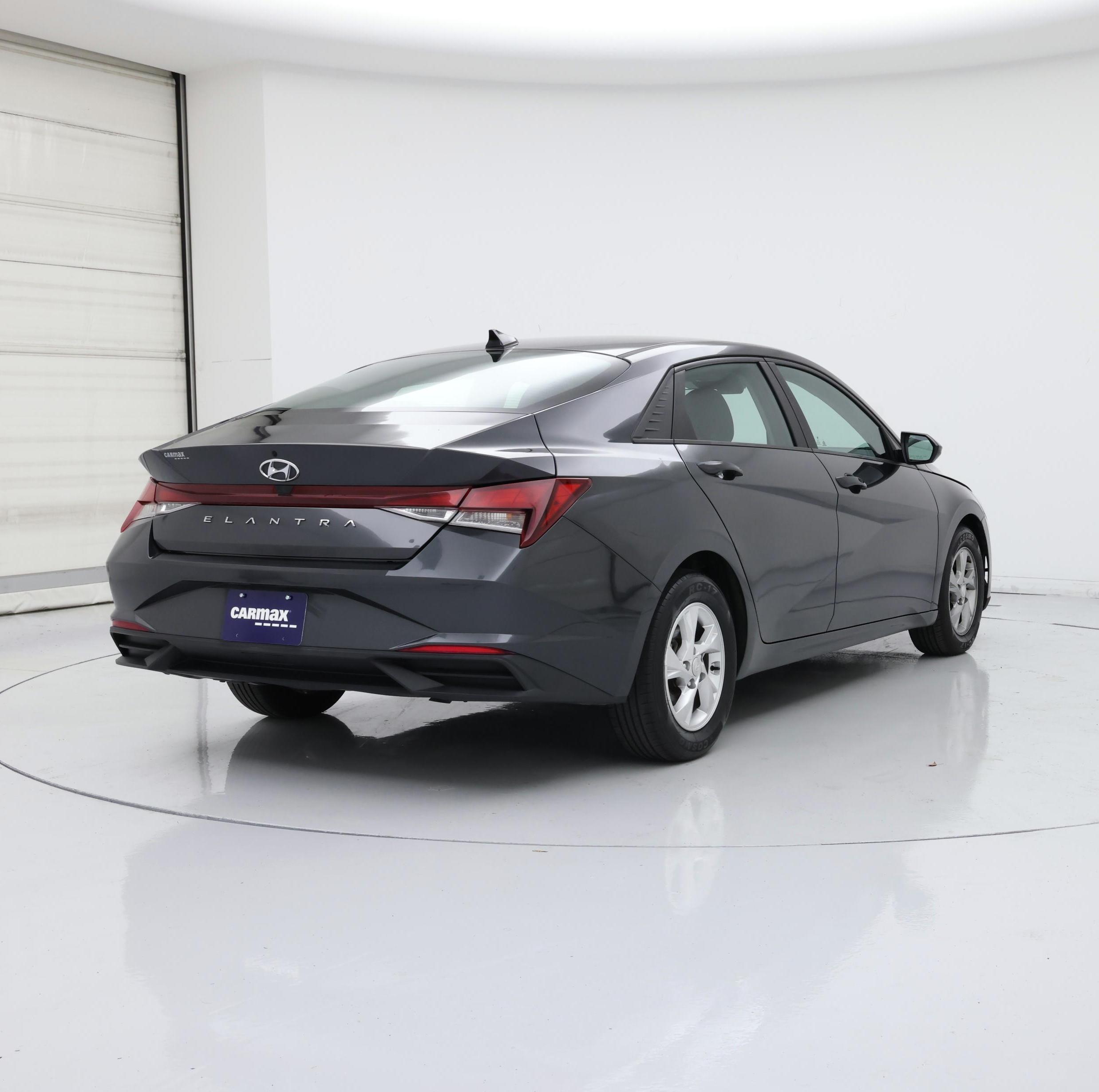 Thumbnail: 2021 Hyundai Elantra - 8