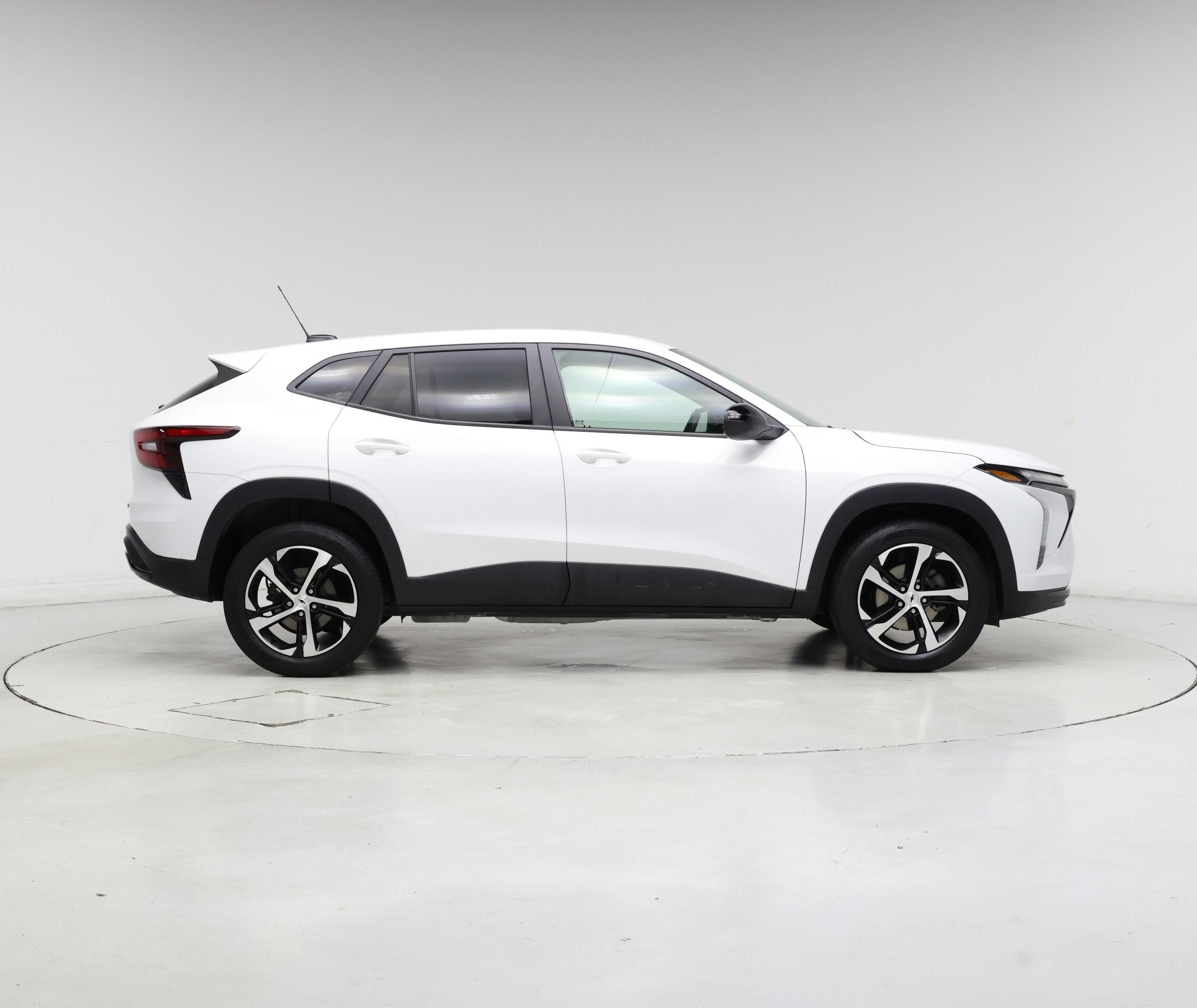 Thumbnail: 2024 Chevrolet Trax - 7