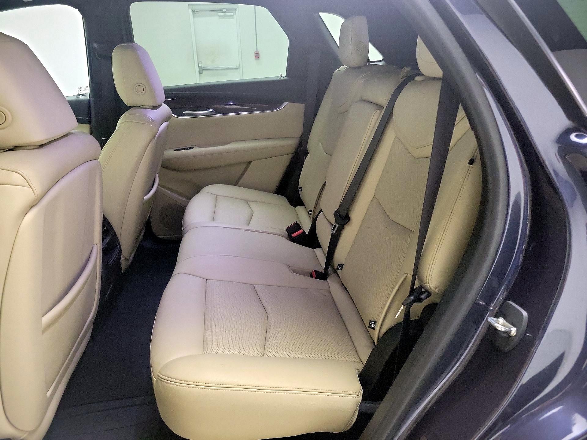 Thumbnail: 2019 Cadillac XT5 - 20