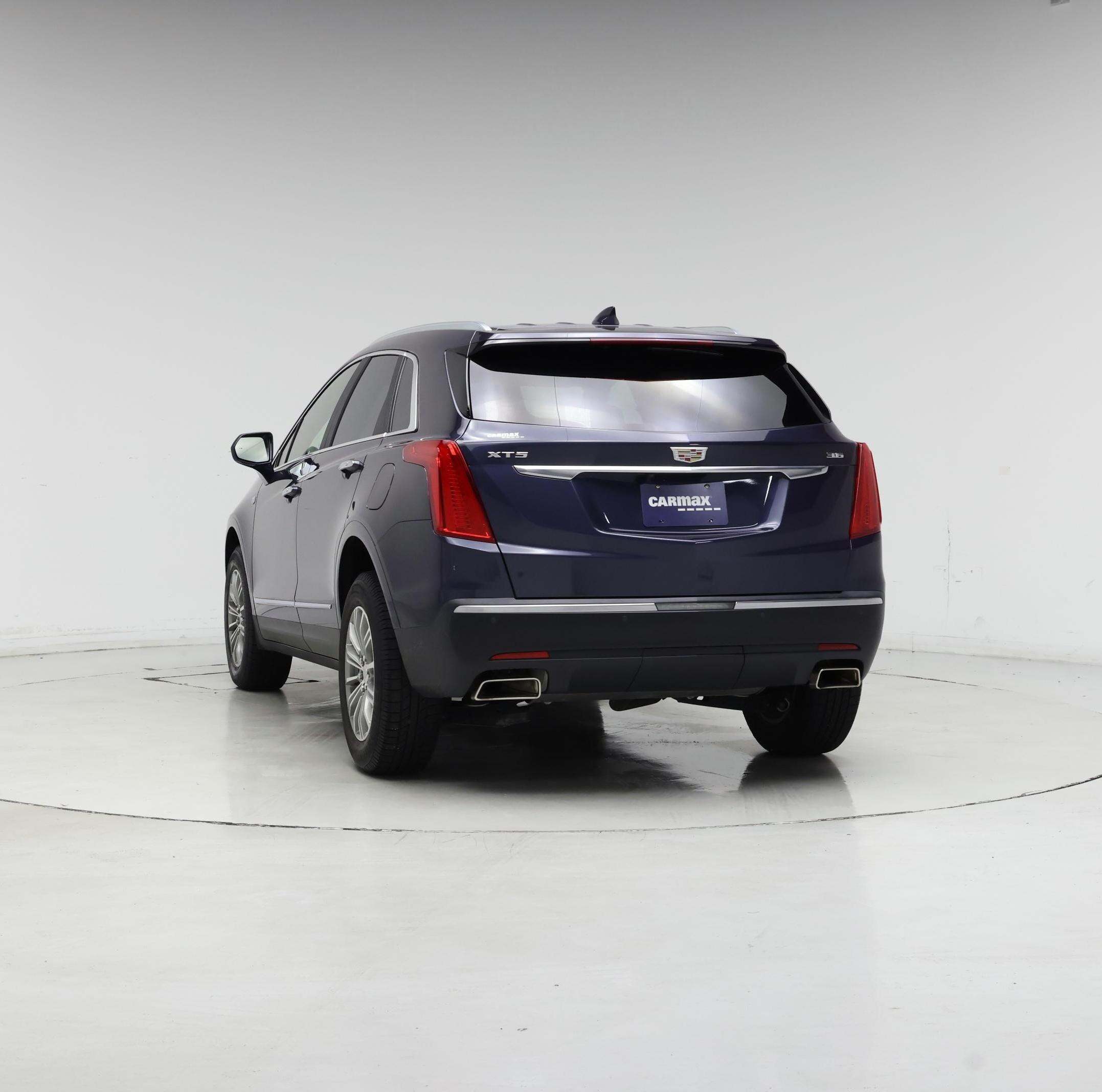 Thumbnail: 2019 Cadillac XT5 - 6