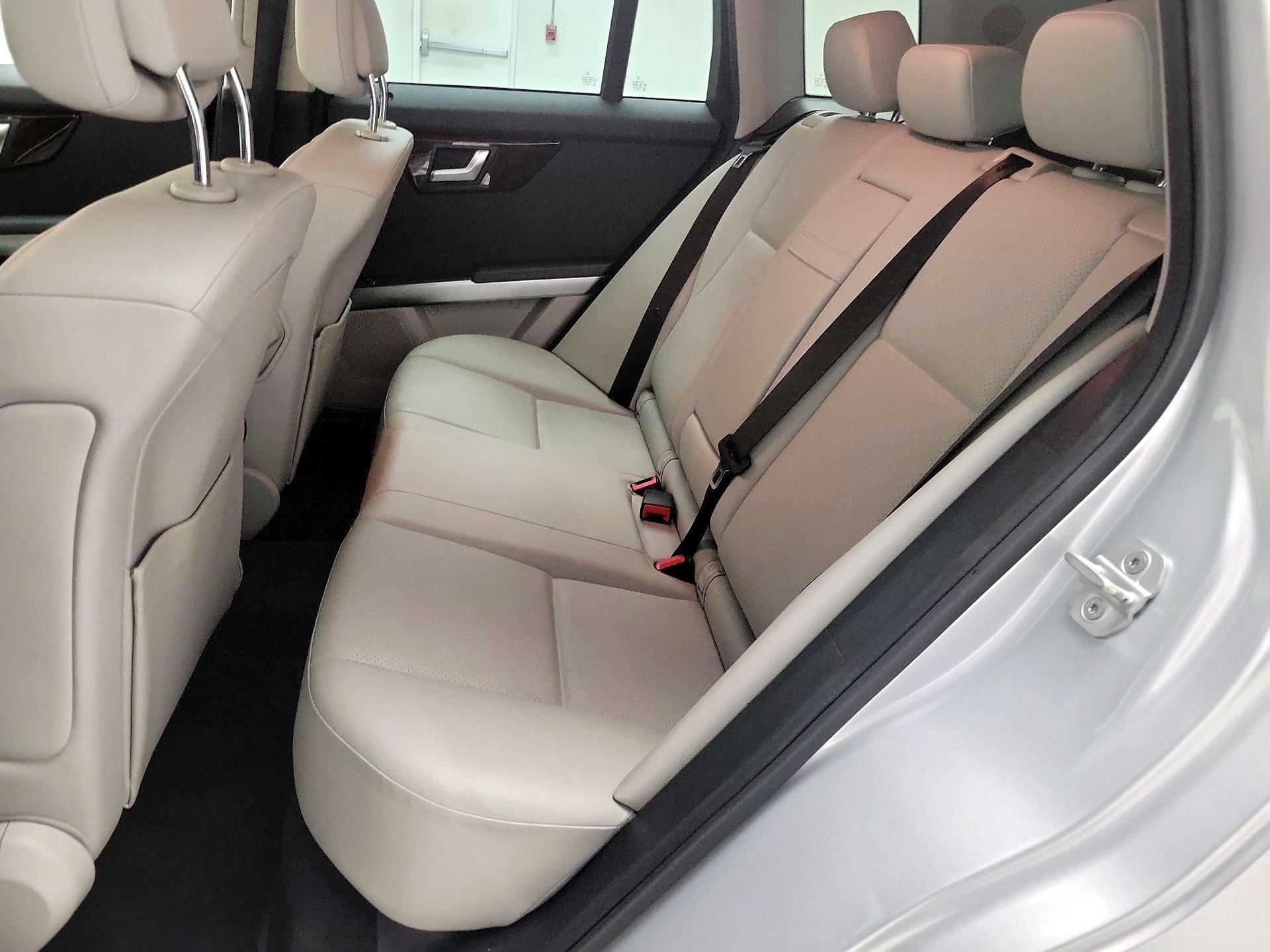 Thumbnail: 2015 Mercedes-Benz GLK - 18