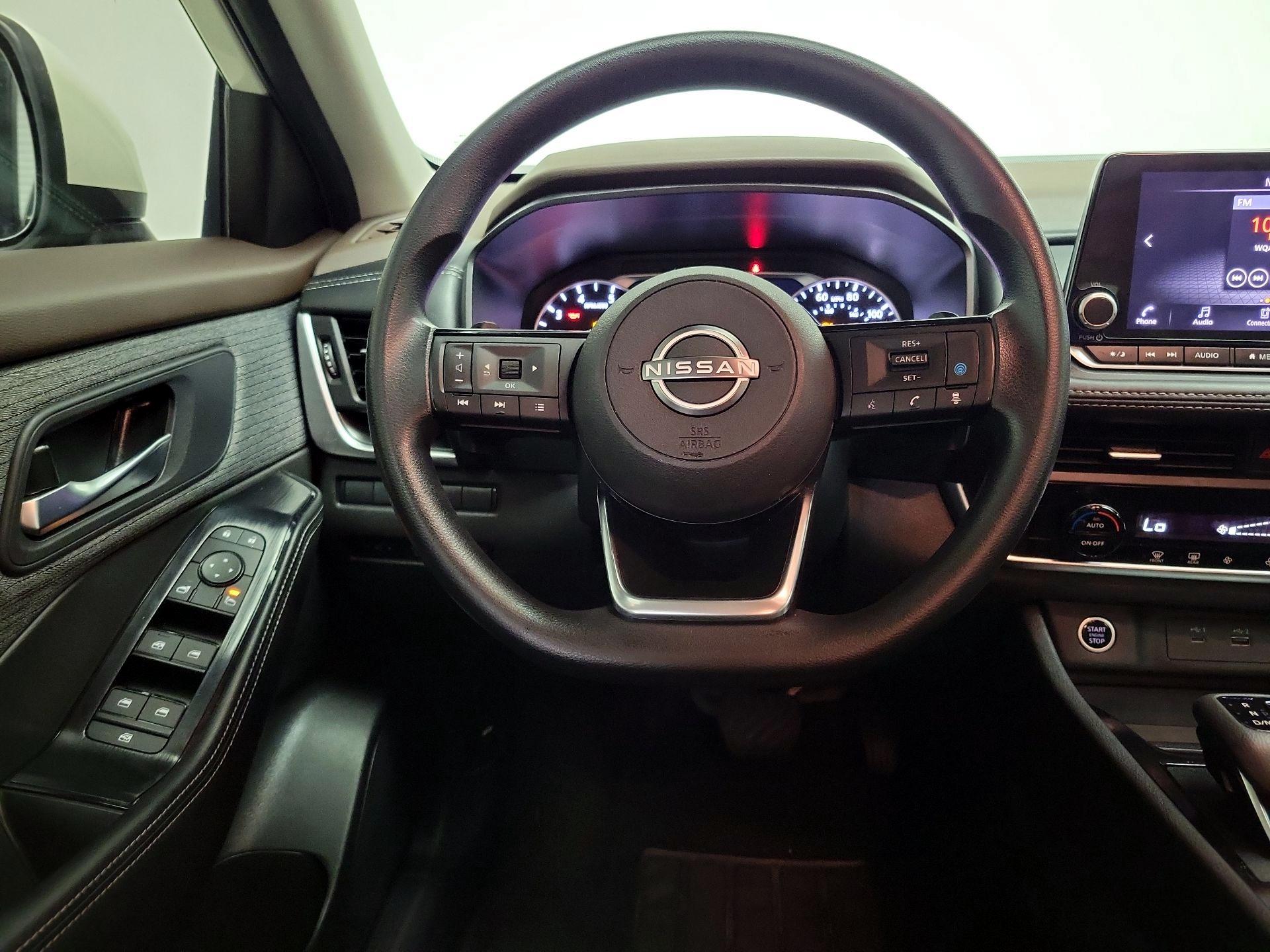 Thumbnail: 2023 Nissan Rogue - 10