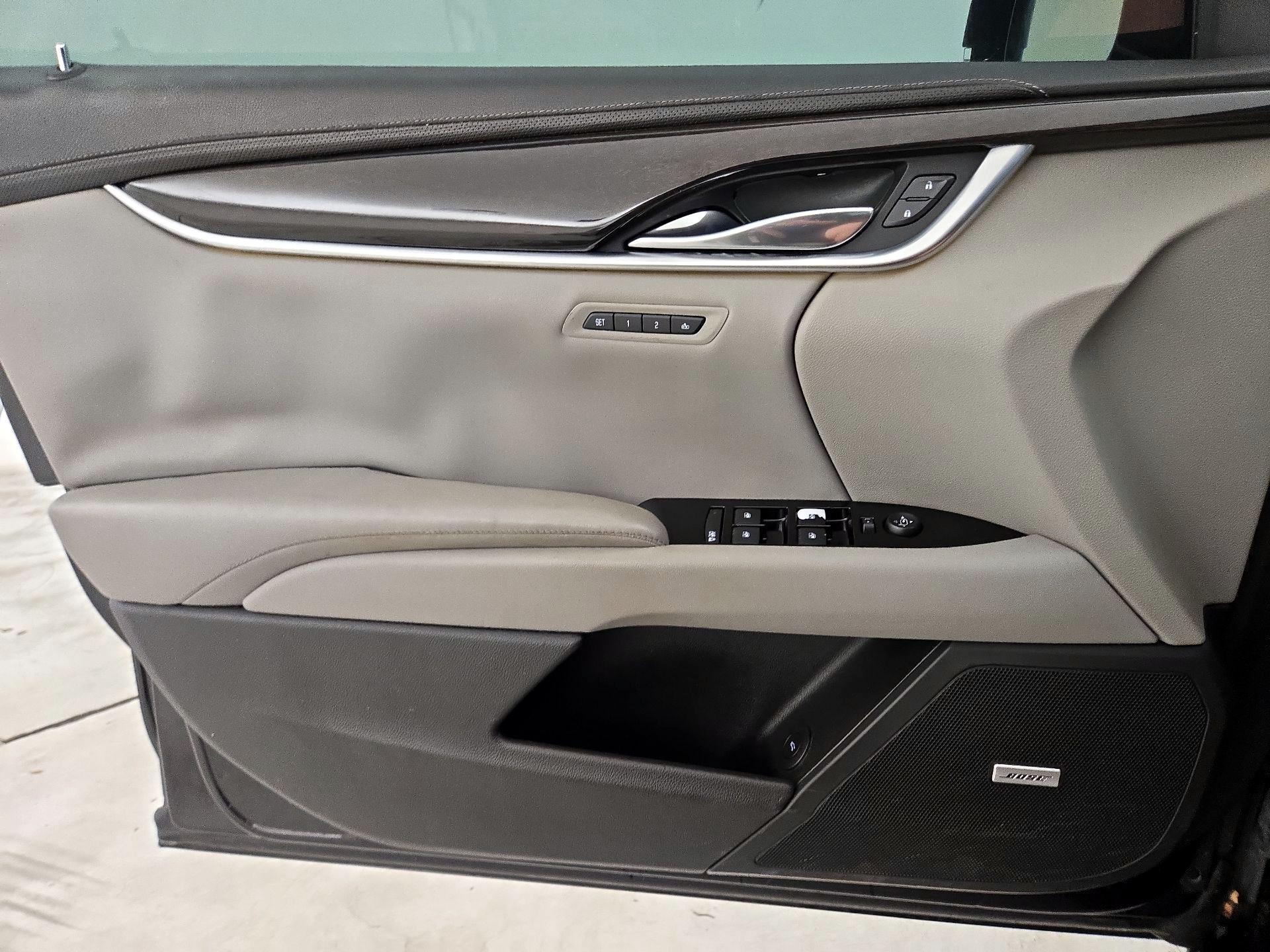 Thumbnail: 2017 Cadillac XTS - 12