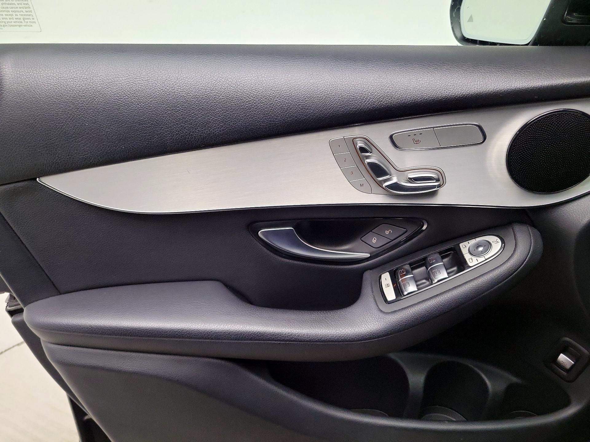 Thumbnail: 2019 Mercedes-Benz GLC - 12