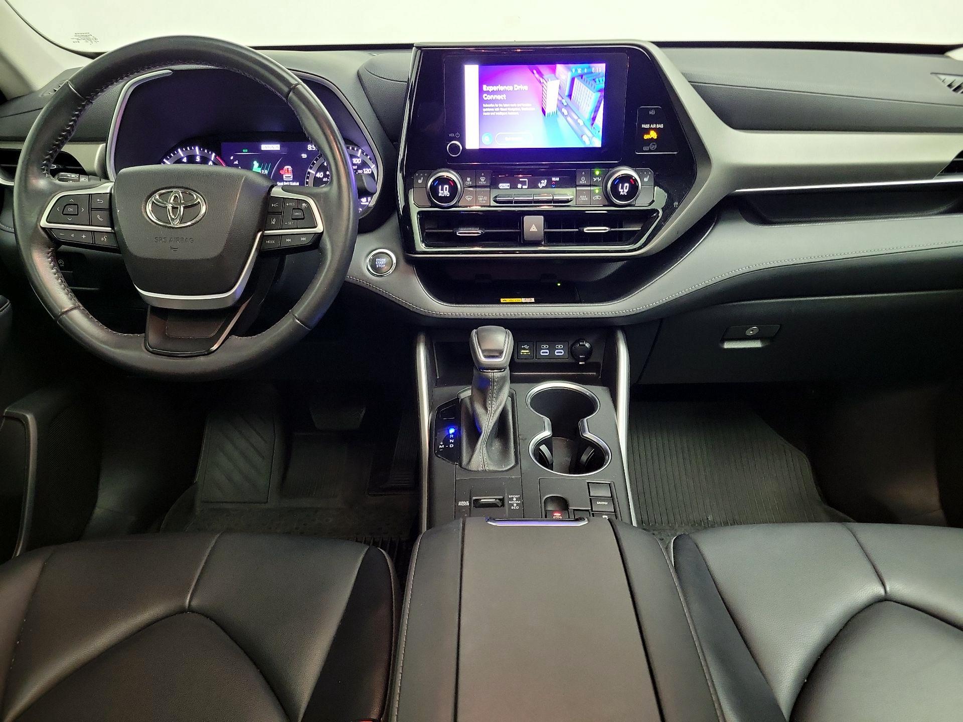 Thumbnail: 2023 Toyota Highlander - 9